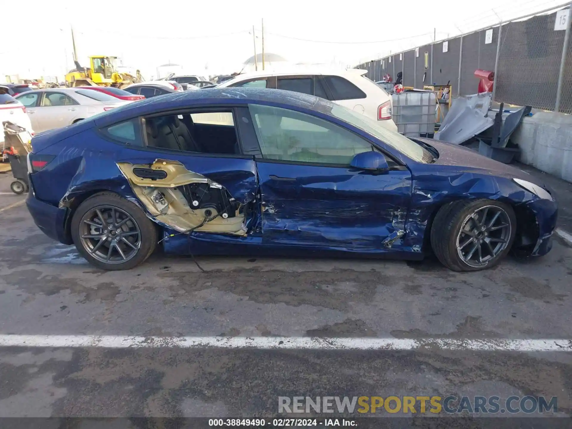 14 Photograph of a damaged car 5YJ3E1EA6PF557271 TESLA MODEL 3 2023