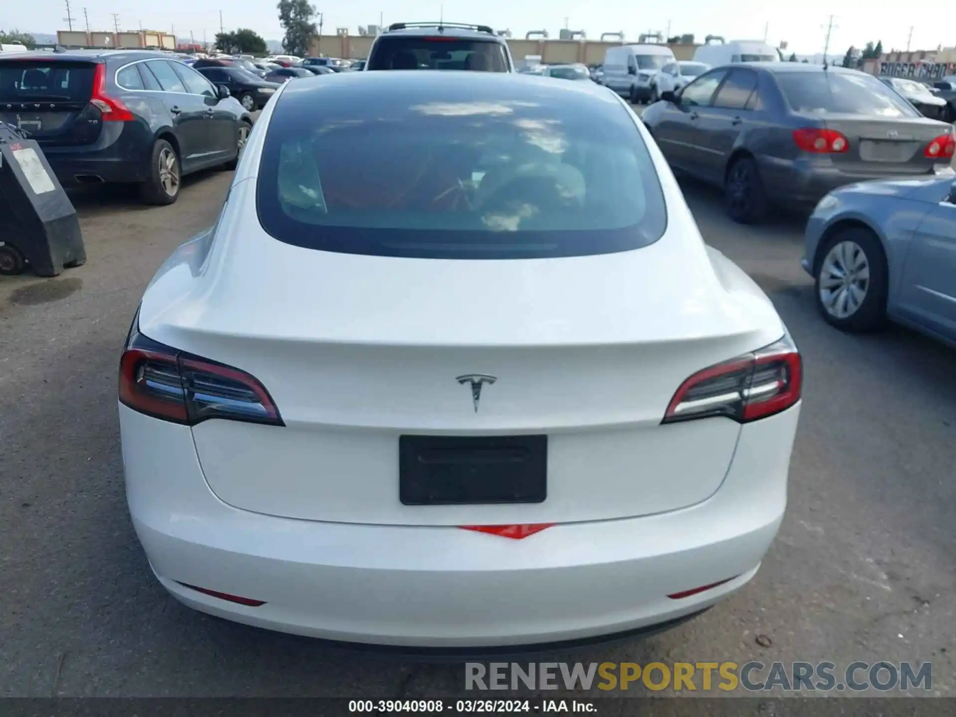 17 Photograph of a damaged car 5YJ3E1EA6PF658293 TESLA MODEL 3 2023