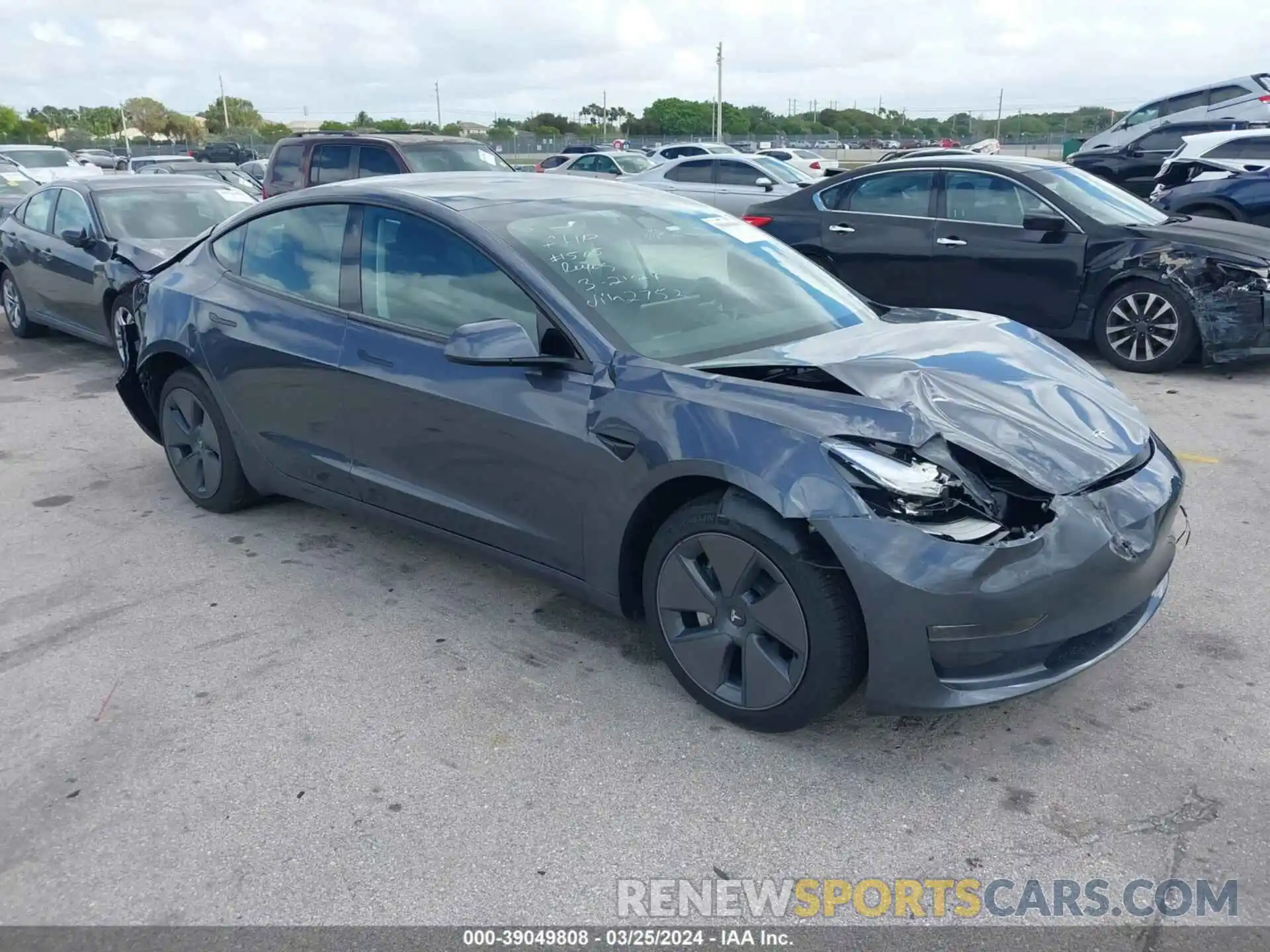 1 Photograph of a damaged car 5YJ3E1EA6PF692752 TESLA MODEL 3 2023