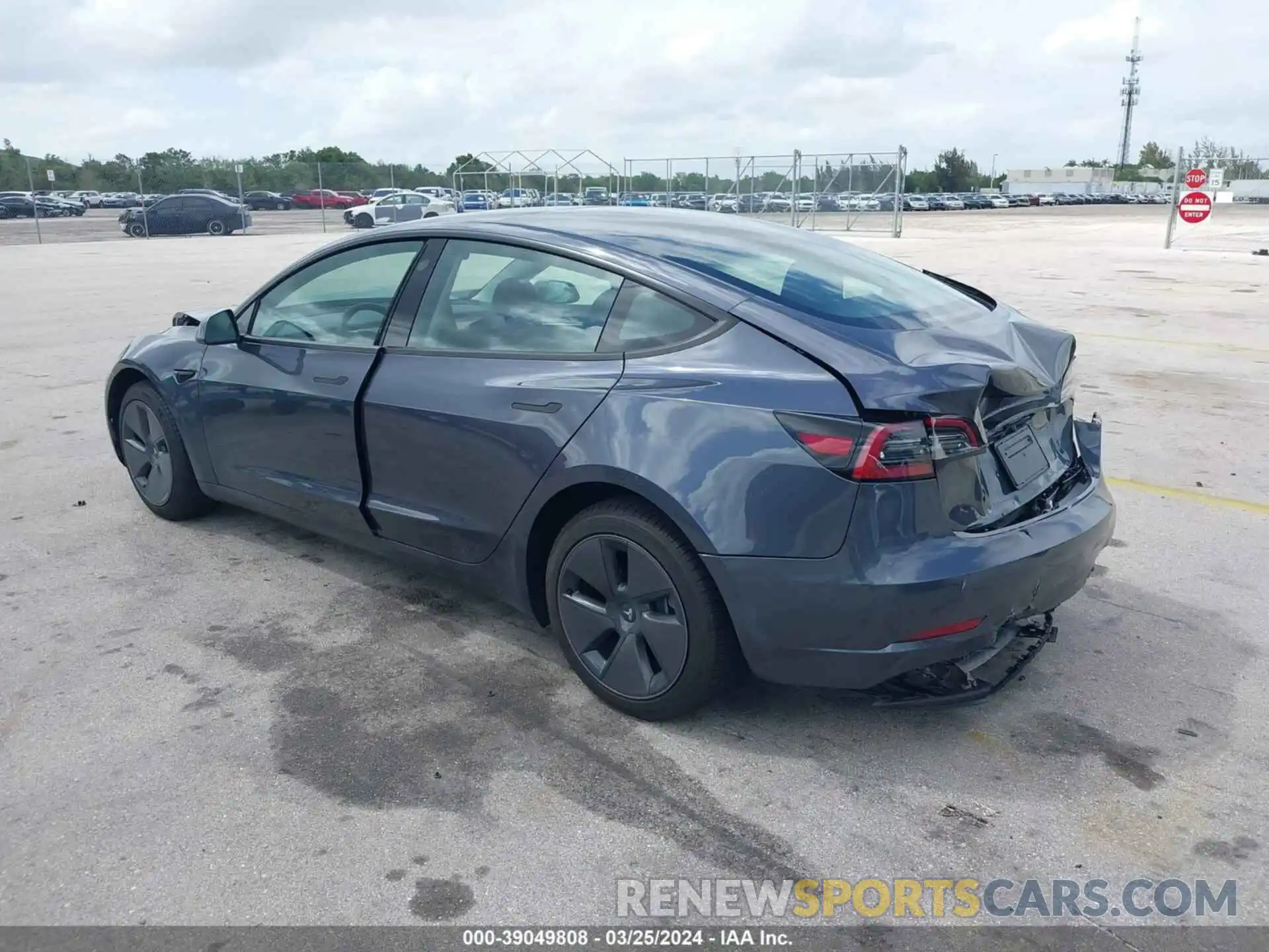 3 Photograph of a damaged car 5YJ3E1EA6PF692752 TESLA MODEL 3 2023