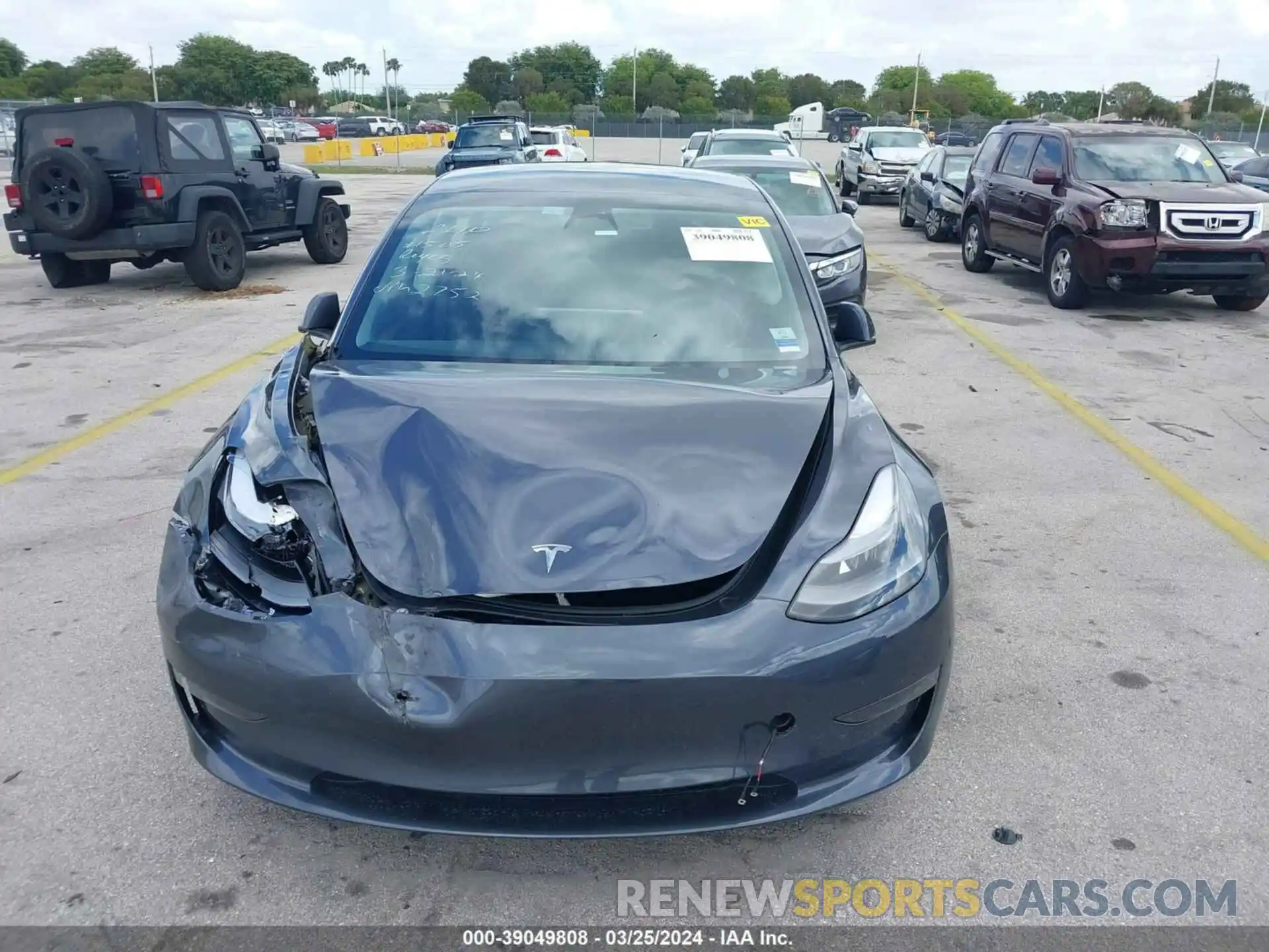 6 Photograph of a damaged car 5YJ3E1EA6PF692752 TESLA MODEL 3 2023