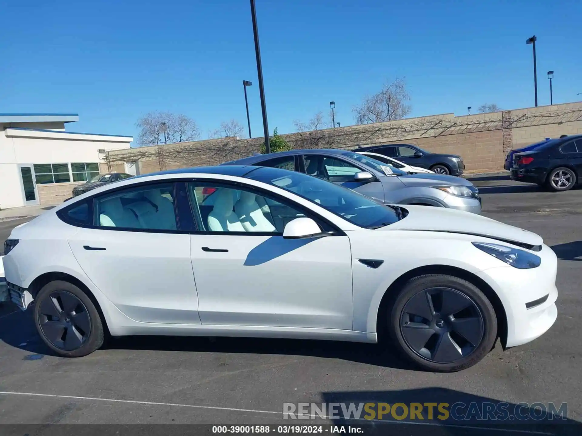 14 Photograph of a damaged car 5YJ3E1EA7PF584964 TESLA MODEL 3 2023