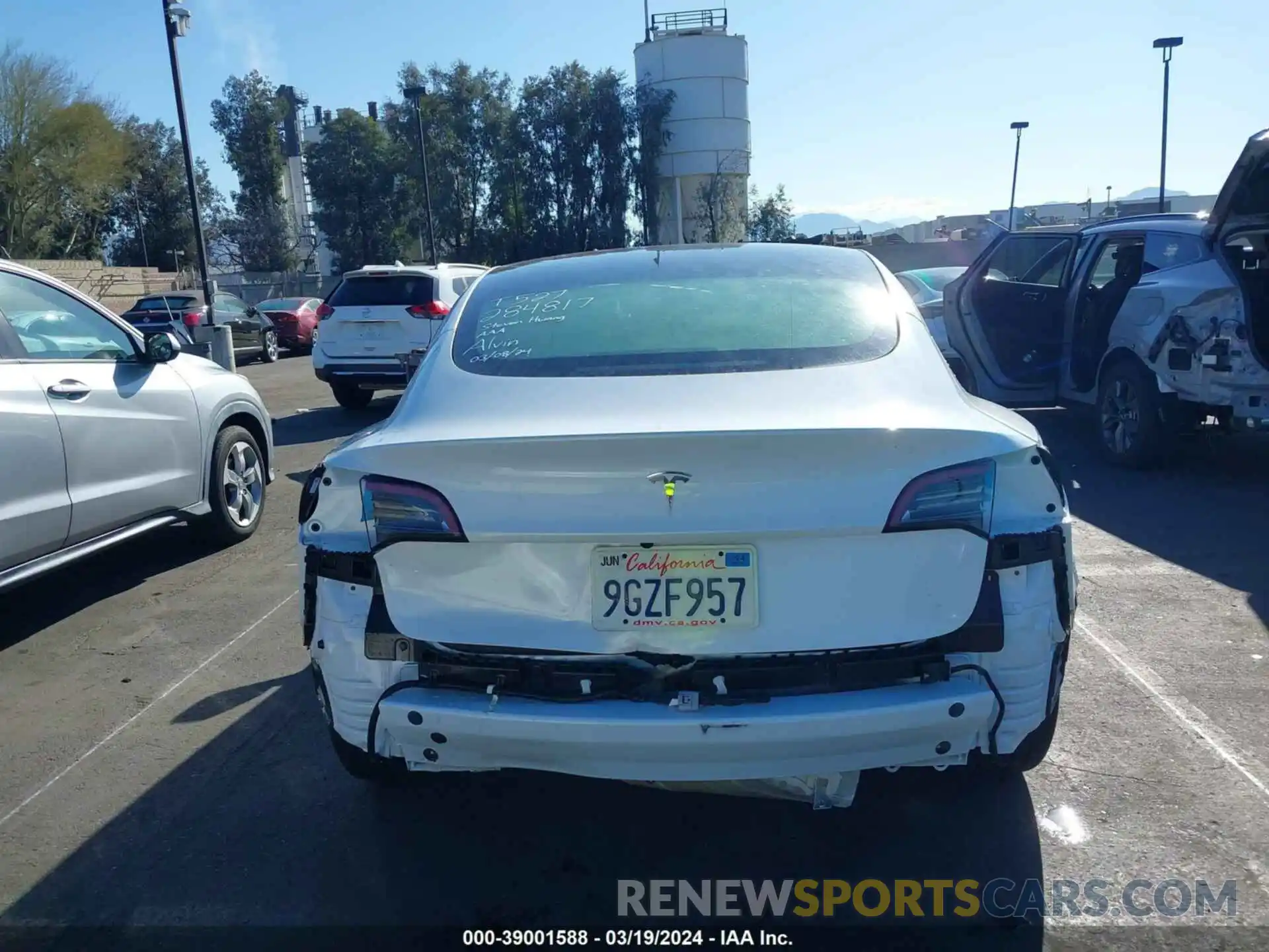 17 Photograph of a damaged car 5YJ3E1EA7PF584964 TESLA MODEL 3 2023