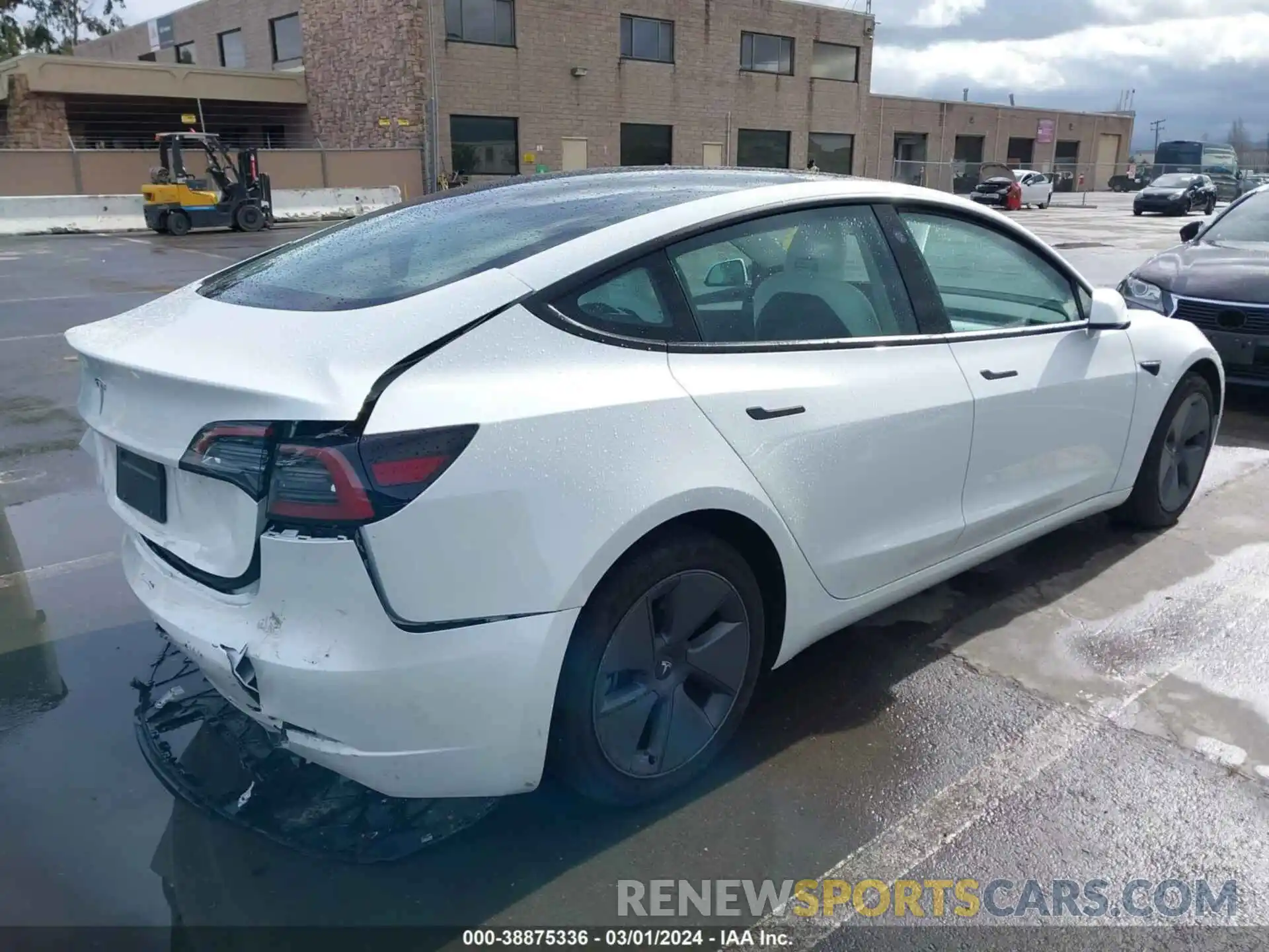 4 Photograph of a damaged car 5YJ3E1EA8PF513451 TESLA MODEL 3 2023