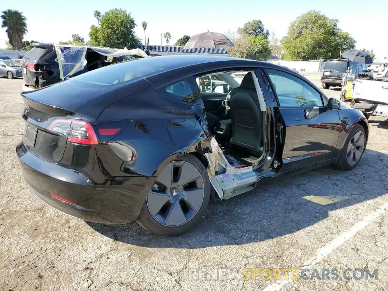 3 Photograph of a damaged car 5YJ3E1EA8PF669800 TESLA MODEL 3 2023