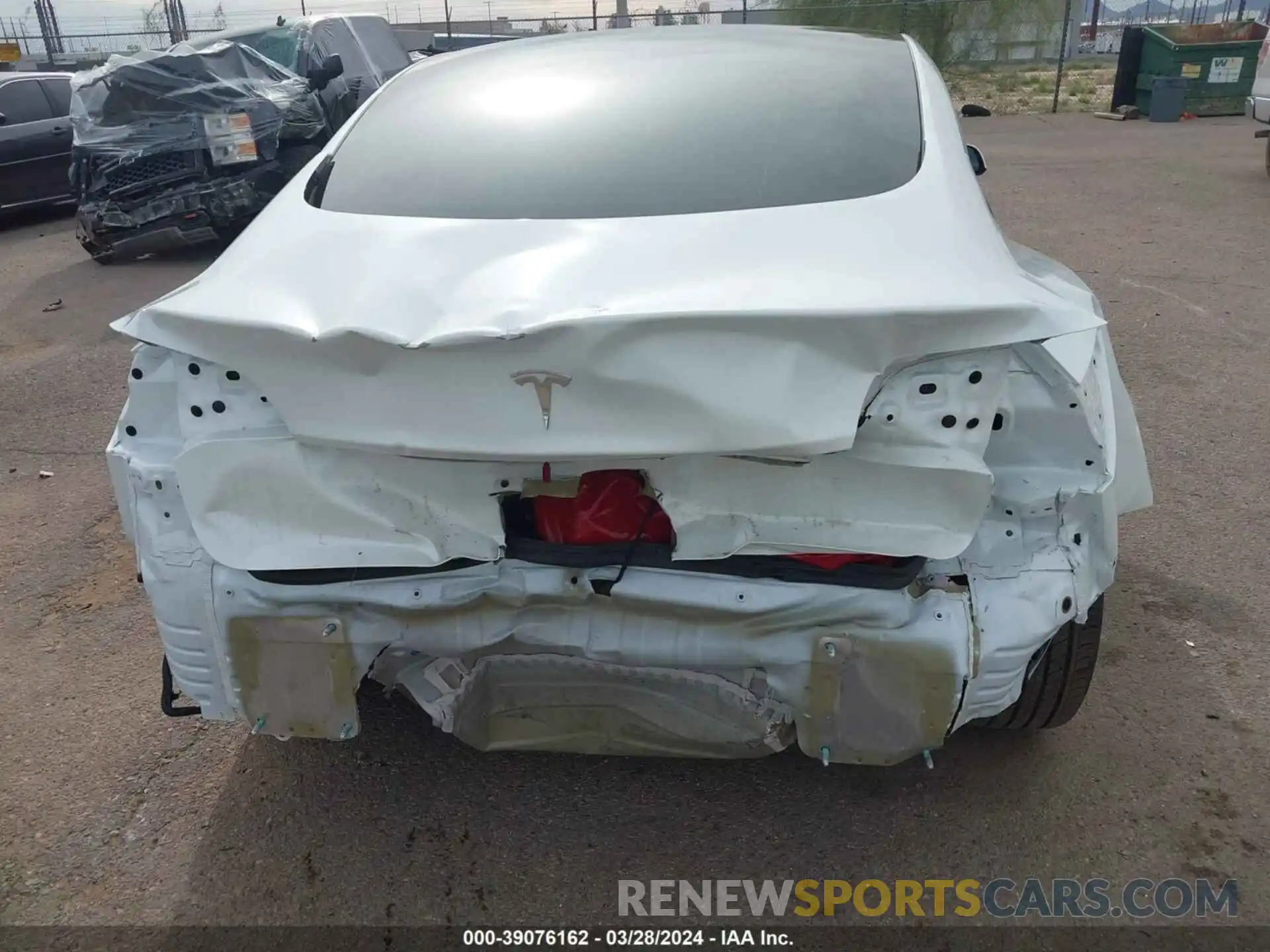 6 Photograph of a damaged car 5YJ3E1EAXPF684685 TESLA MODEL 3 2023