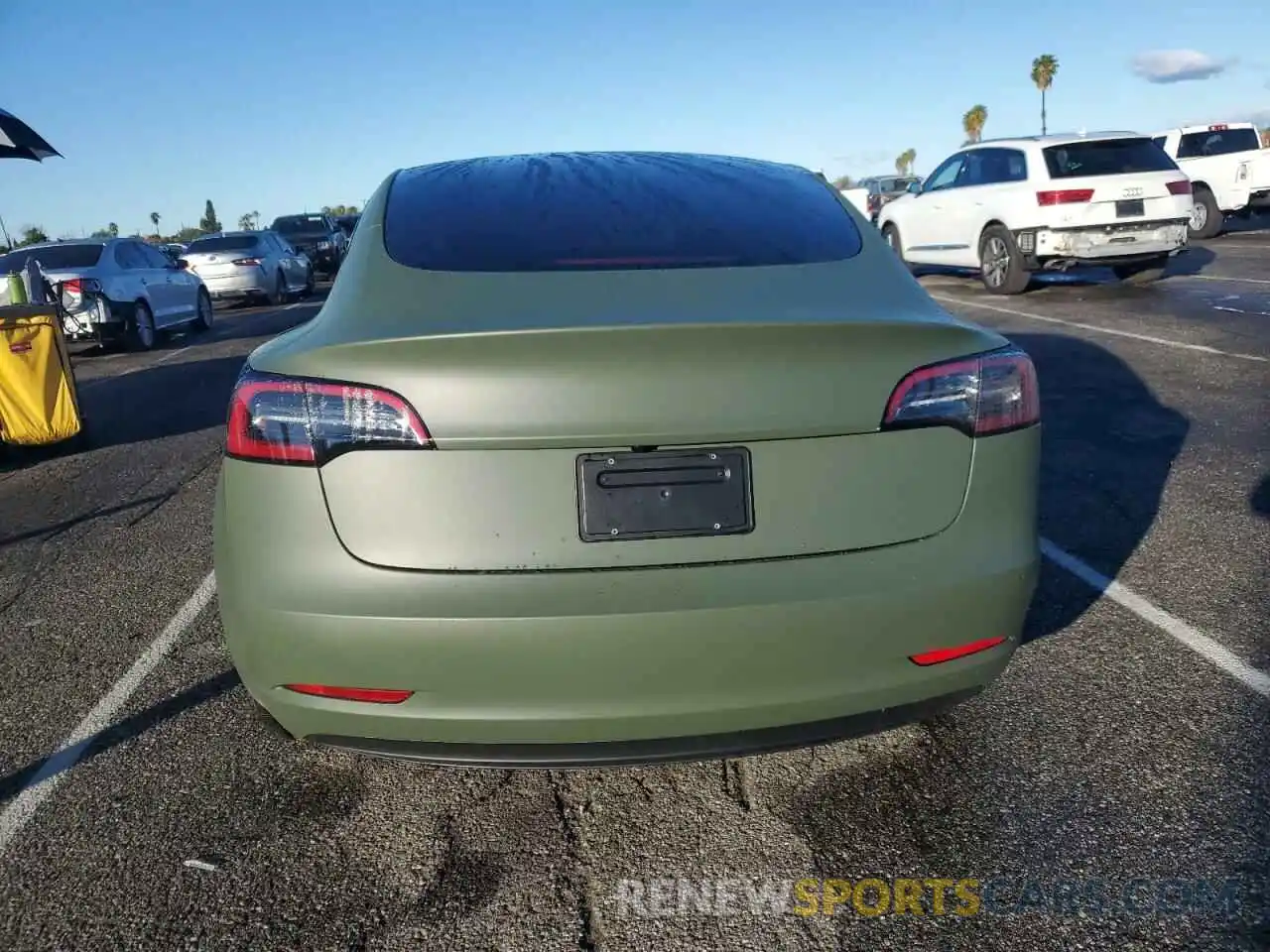 6 Photograph of a damaged car 5YJ3E1EAXPF685366 TESLA MODEL 3 2023