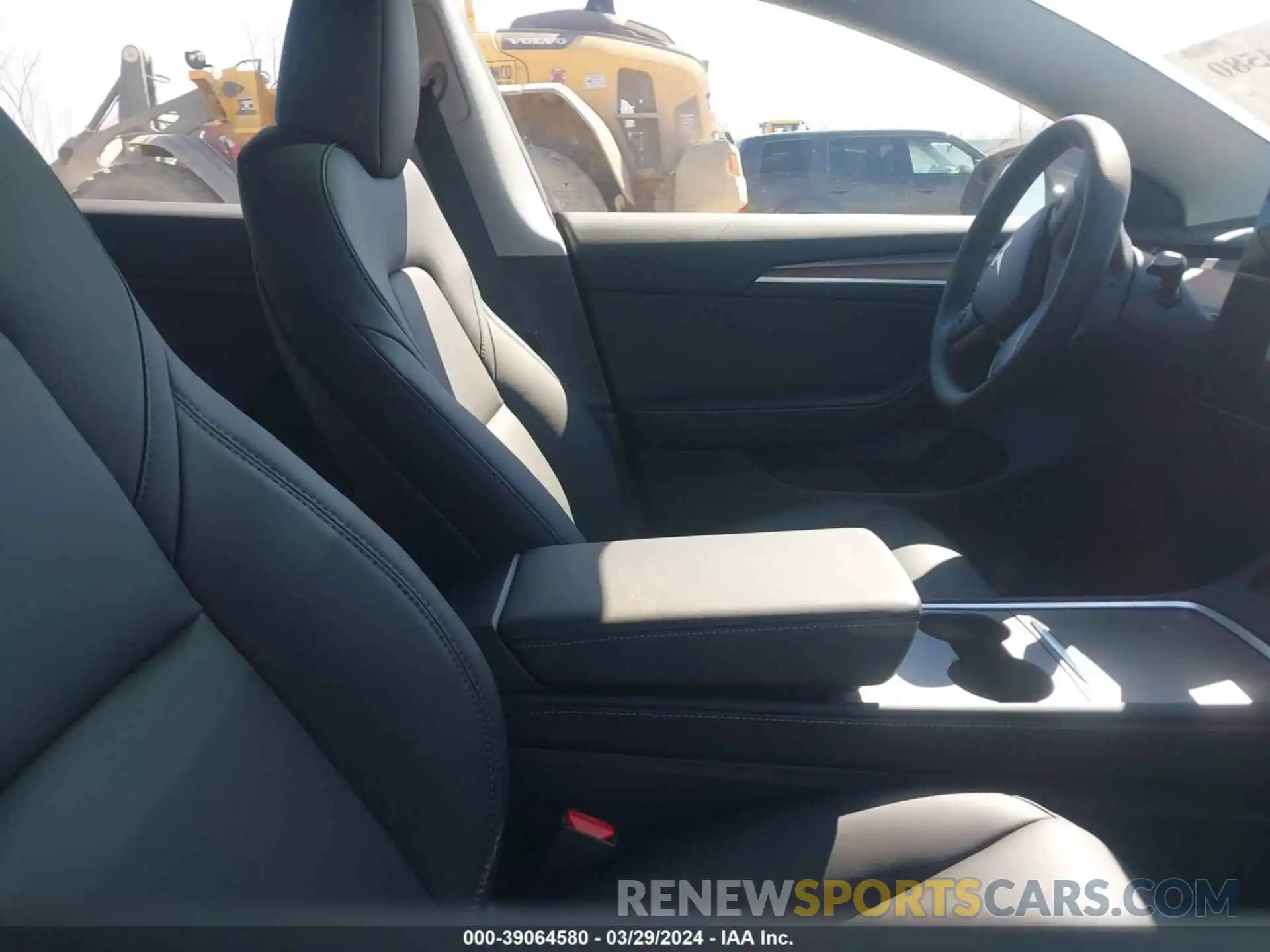 5 Photograph of a damaged car 5YJ3E1EB1PF663961 TESLA MODEL 3 2023