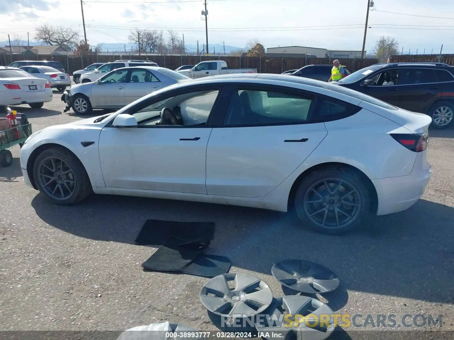 14 Photograph of a damaged car 5YJ3E1EB4PF599673 TESLA MODEL 3 2023