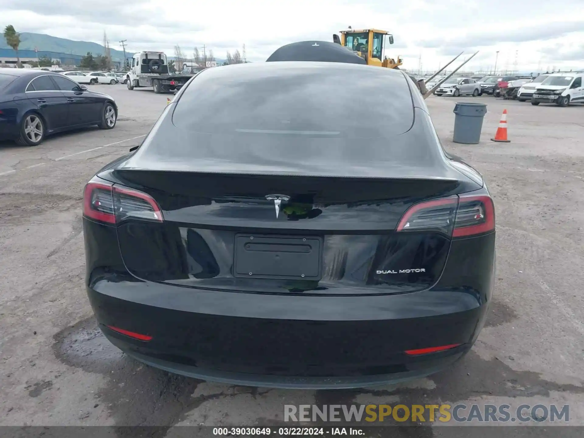 16 Photograph of a damaged car 5YJ3E1EB4PF649777 TESLA MODEL 3 2023