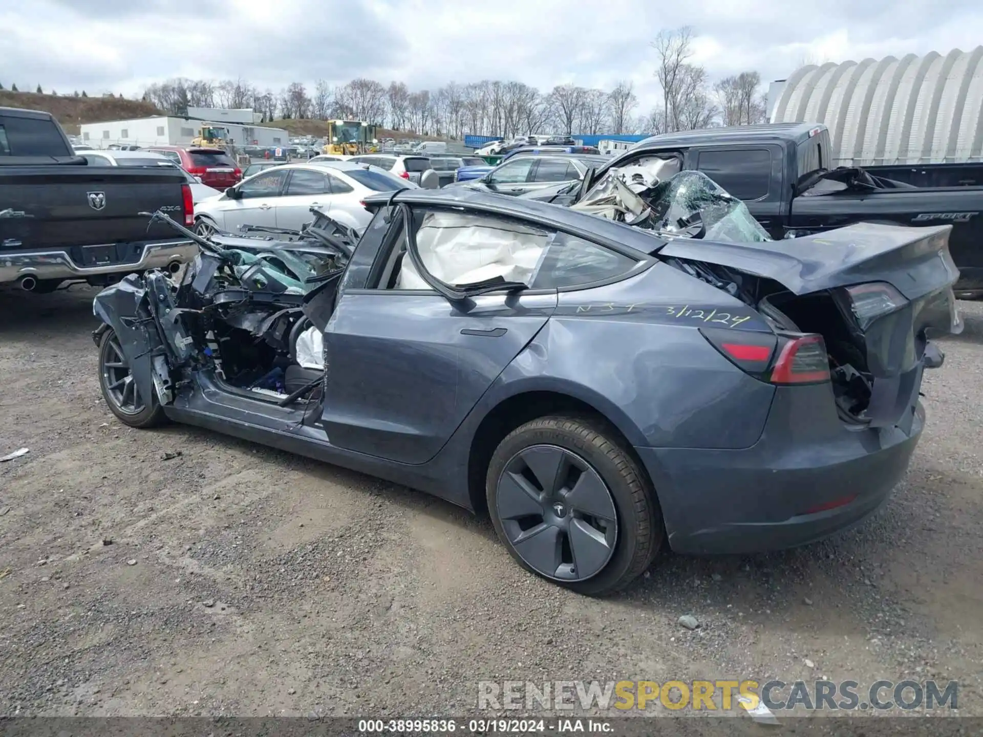 3 Photograph of a damaged car 5YJ3E1EB5PF470695 TESLA MODEL 3 2023