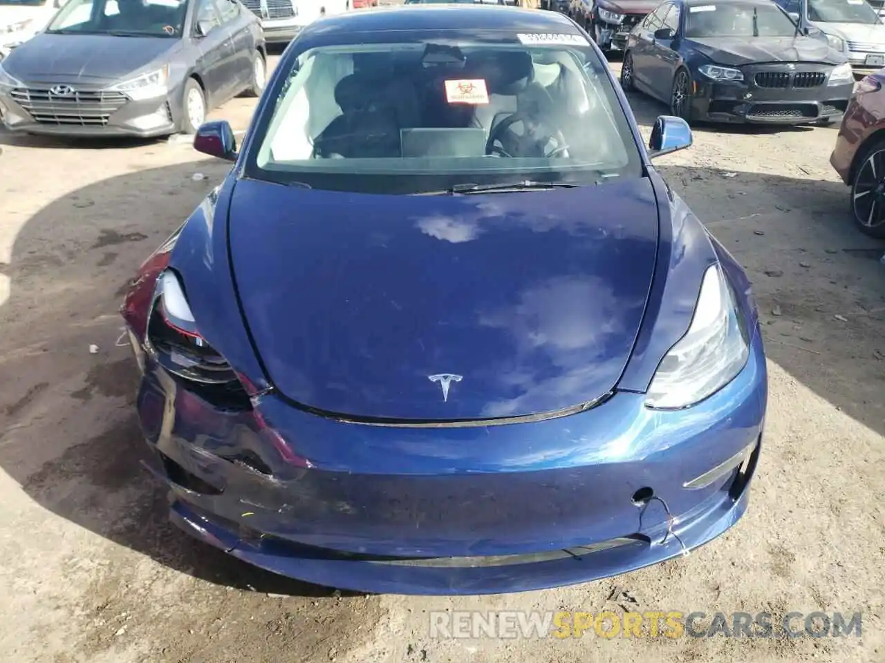 5 Photograph of a damaged car 5YJ3E1EB7PF635968 TESLA MODEL 3 2023