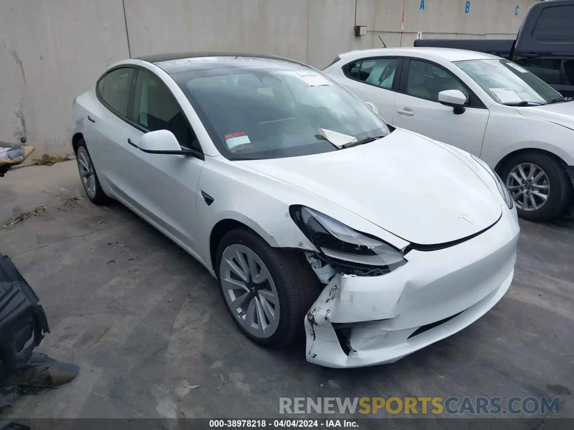 1 Photograph of a damaged car 5YJ3E1EB8PF706613 TESLA MODEL 3 2023