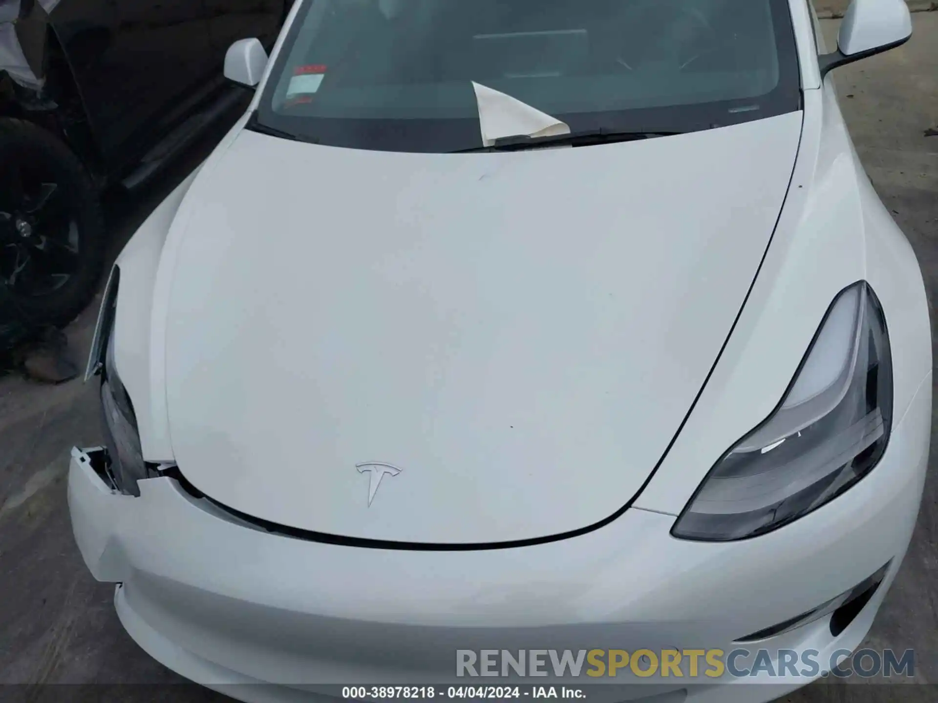 10 Photograph of a damaged car 5YJ3E1EB8PF706613 TESLA MODEL 3 2023