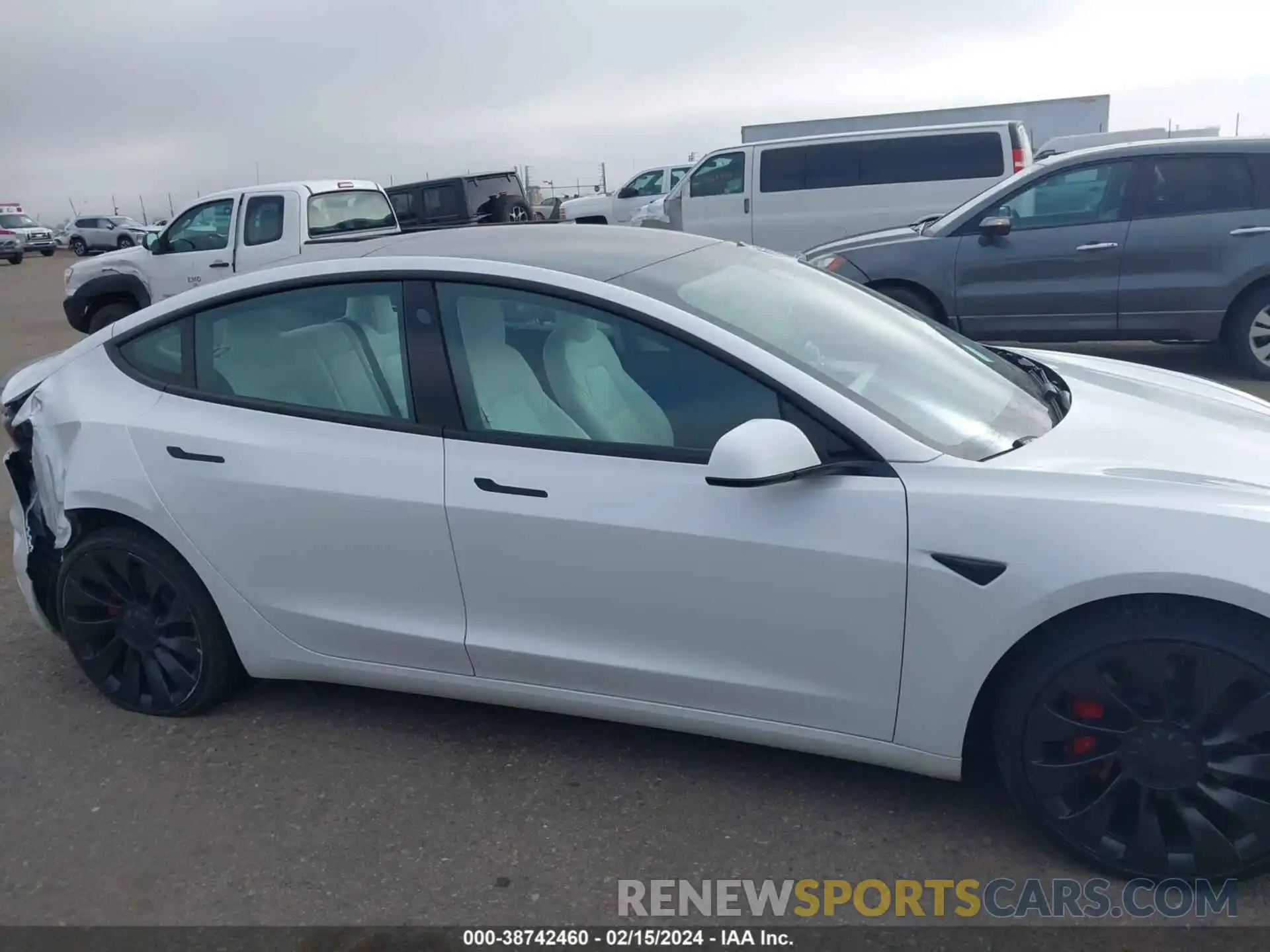 13 Фотография поврежденного автомобиля 5YJ3E1EC0PF382503 TESLA MODEL 3 2023