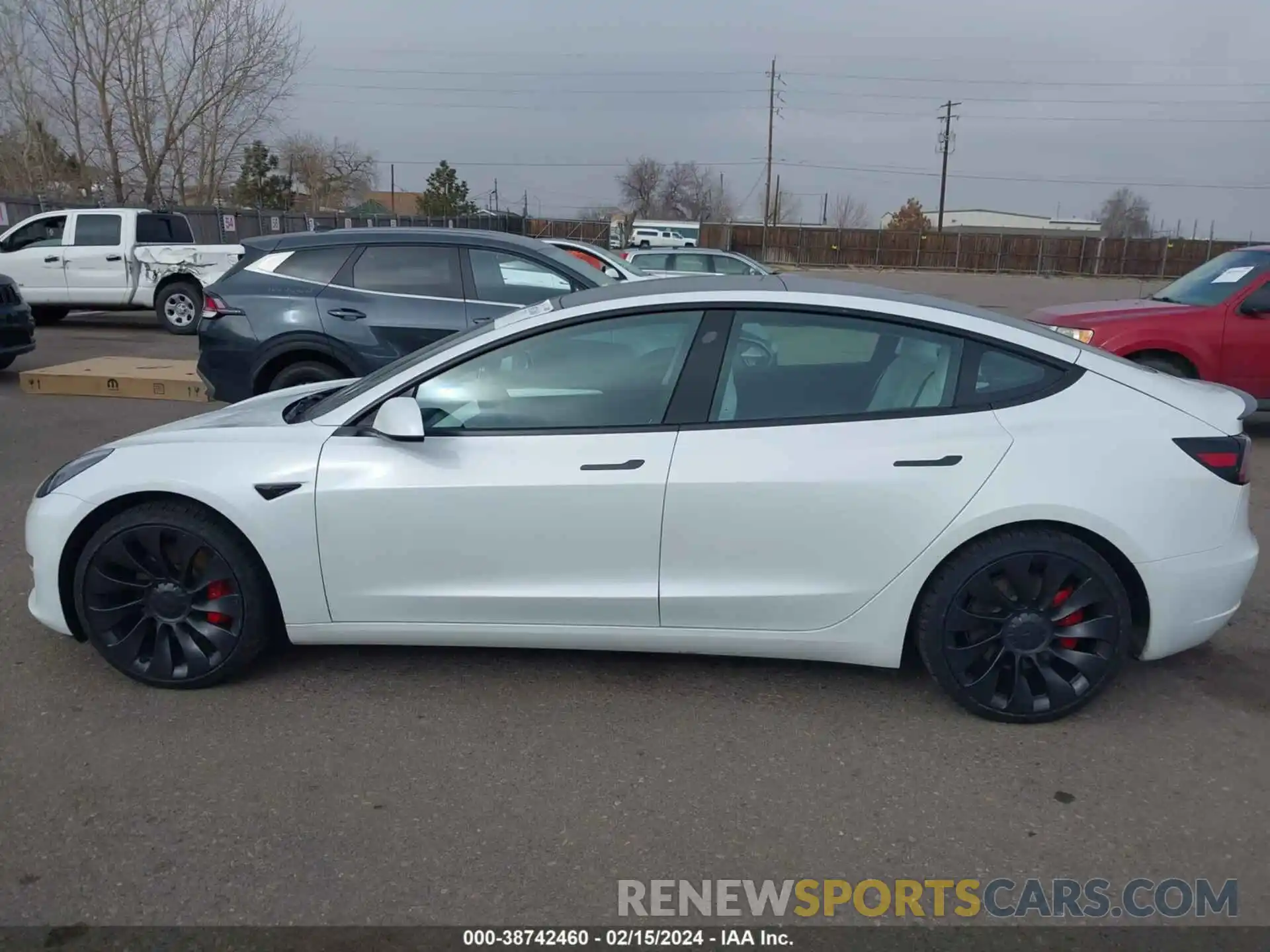 14 Photograph of a damaged car 5YJ3E1EC0PF382503 TESLA MODEL 3 2023