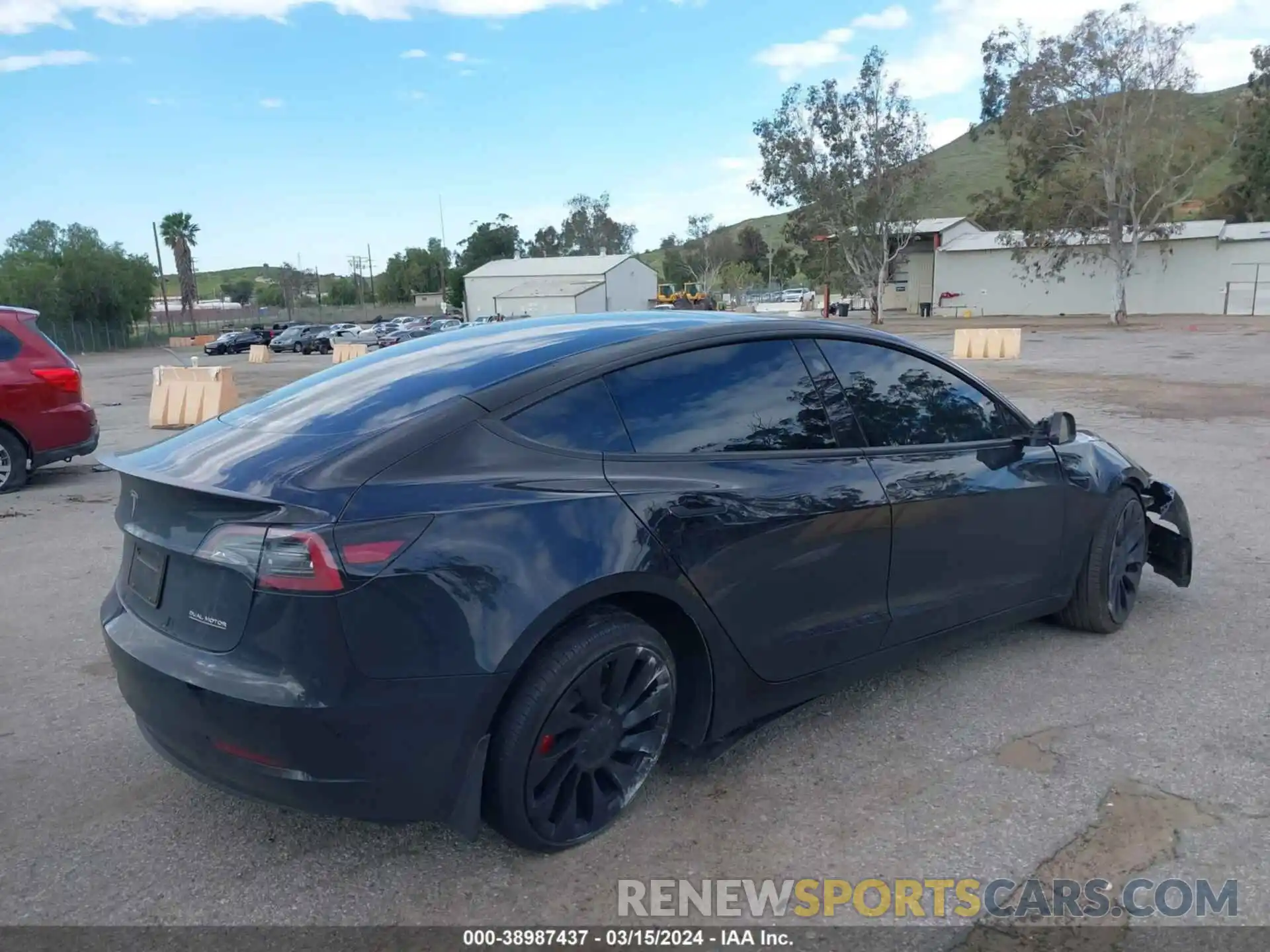 4 Photograph of a damaged car 5YJ3E1EC5PF588836 TESLA MODEL 3 2023