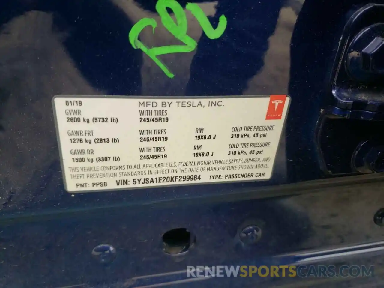 10 Photograph of a damaged car 5YJSA1E20KF299984 TESLA MODEL S 2019