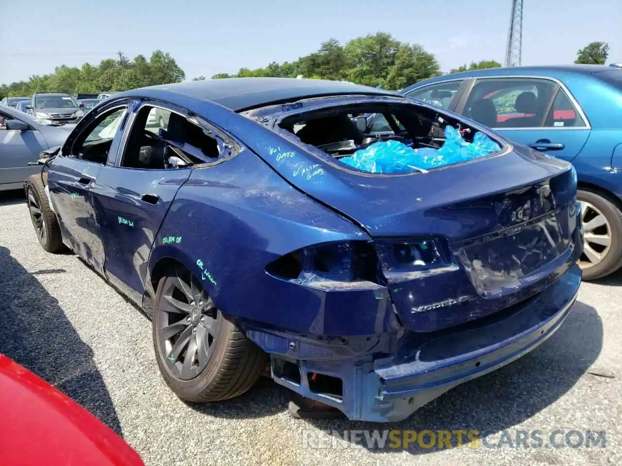 3 Photograph of a damaged car 5YJSA1E20KF299984 TESLA MODEL S 2019