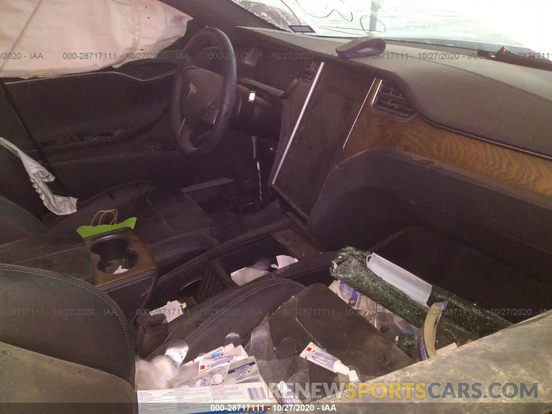 5 Photograph of a damaged car 5YJSA1E20KF305492 TESLA MODEL S 2019