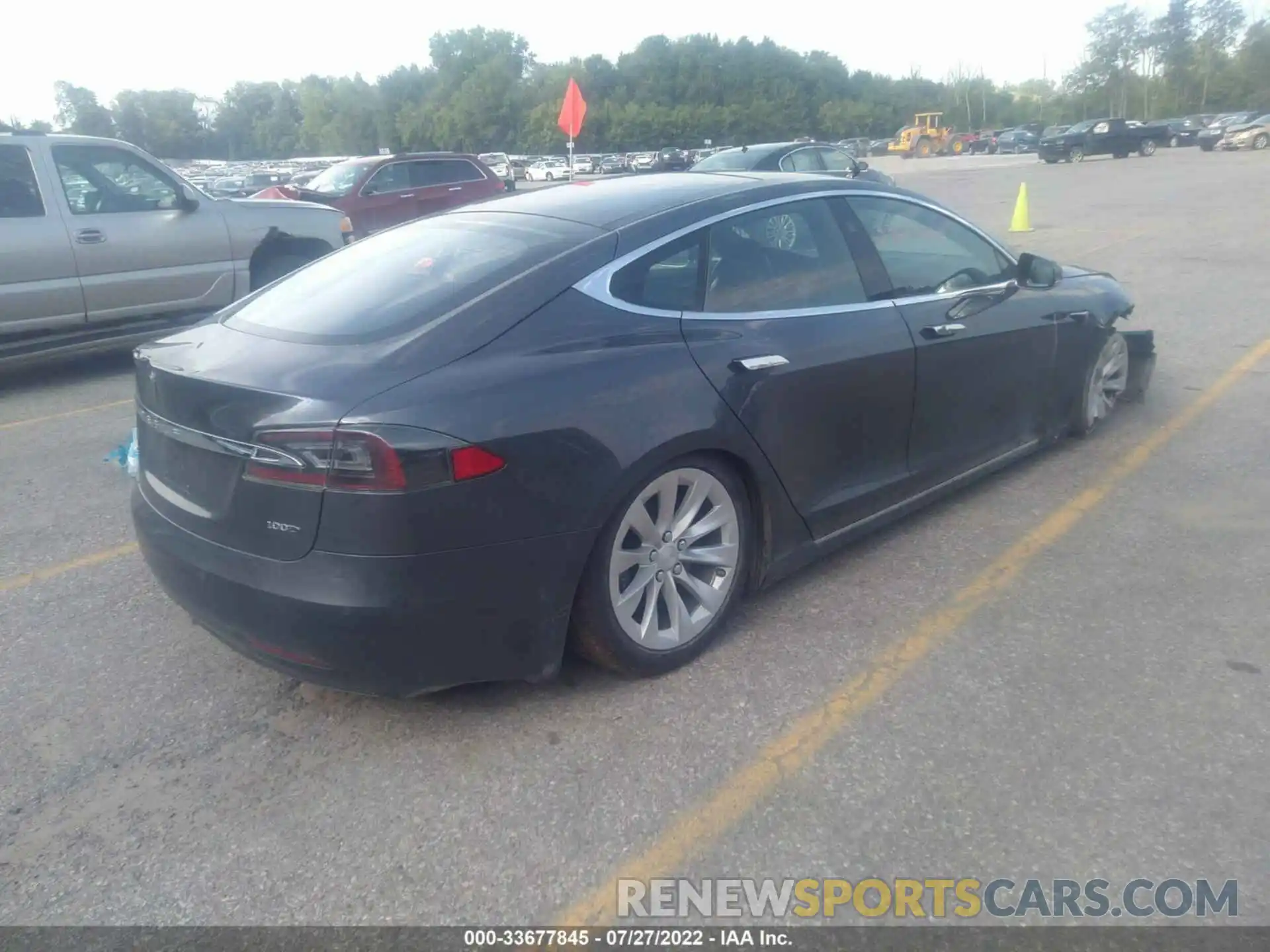 4 Photograph of a damaged car 5YJSA1E20KF307176 TESLA MODEL S 2019