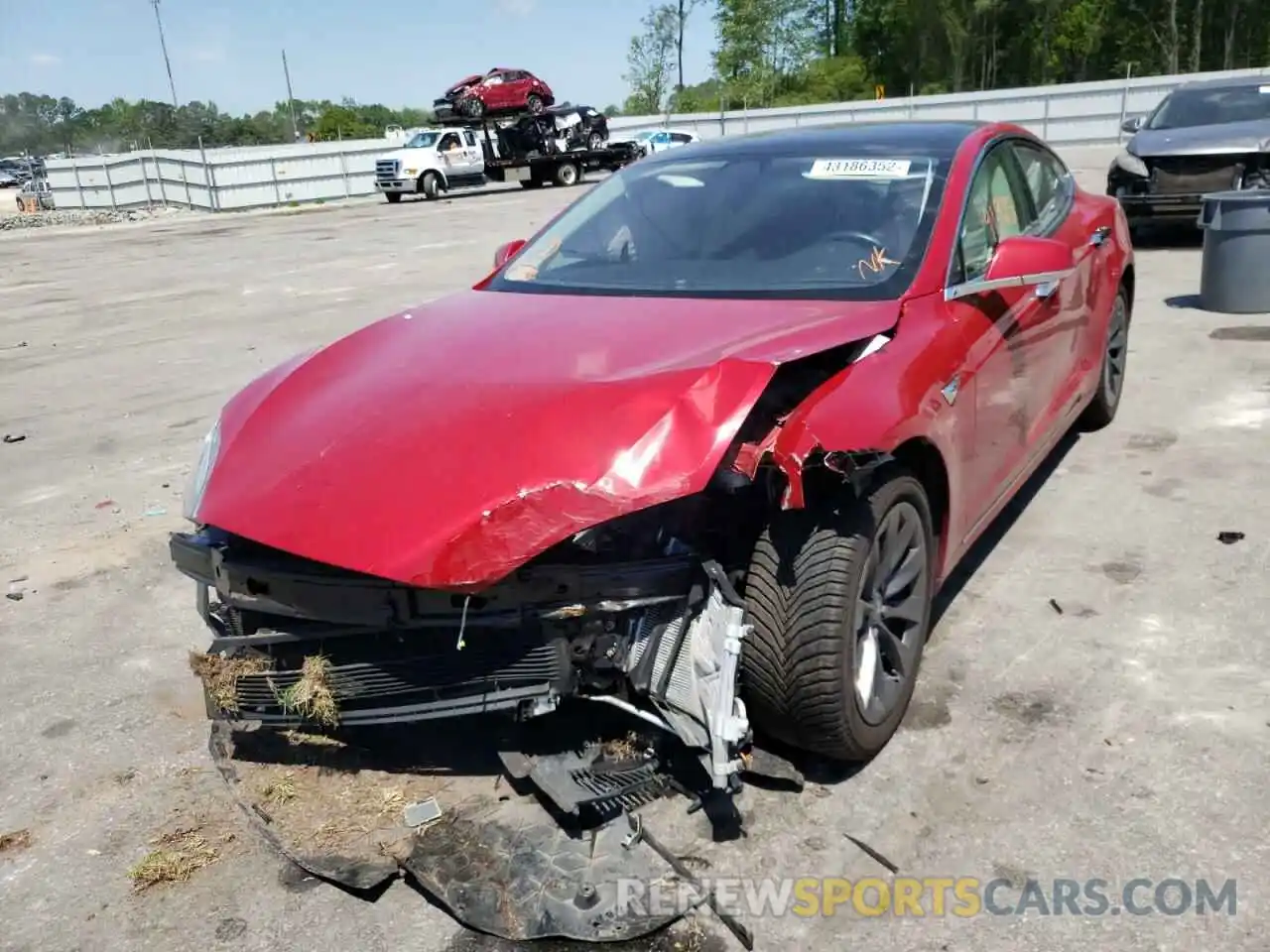 2 Photograph of a damaged car 5YJSA1E20KF333244 TESLA MODEL S 2019