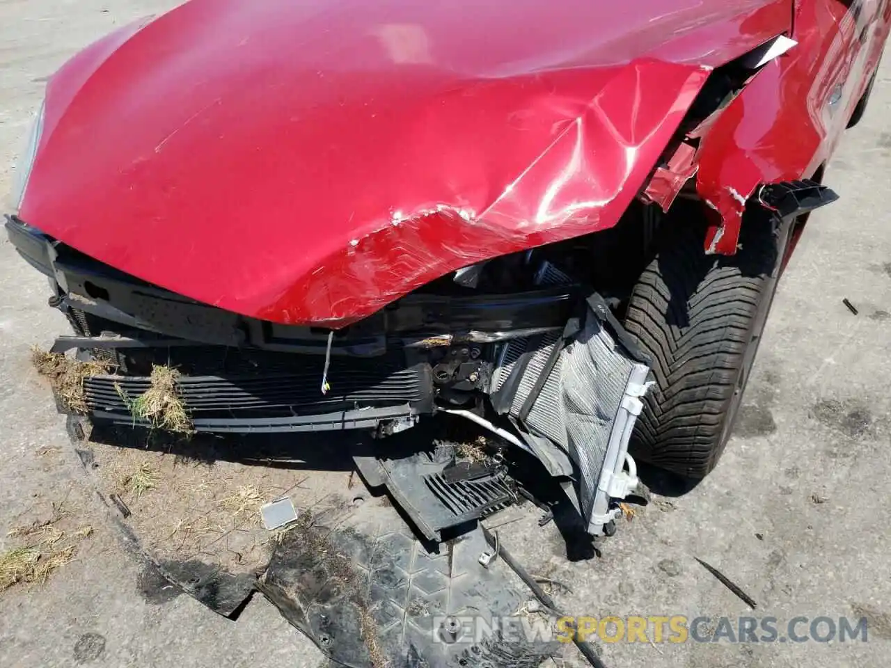 9 Photograph of a damaged car 5YJSA1E20KF333244 TESLA MODEL S 2019