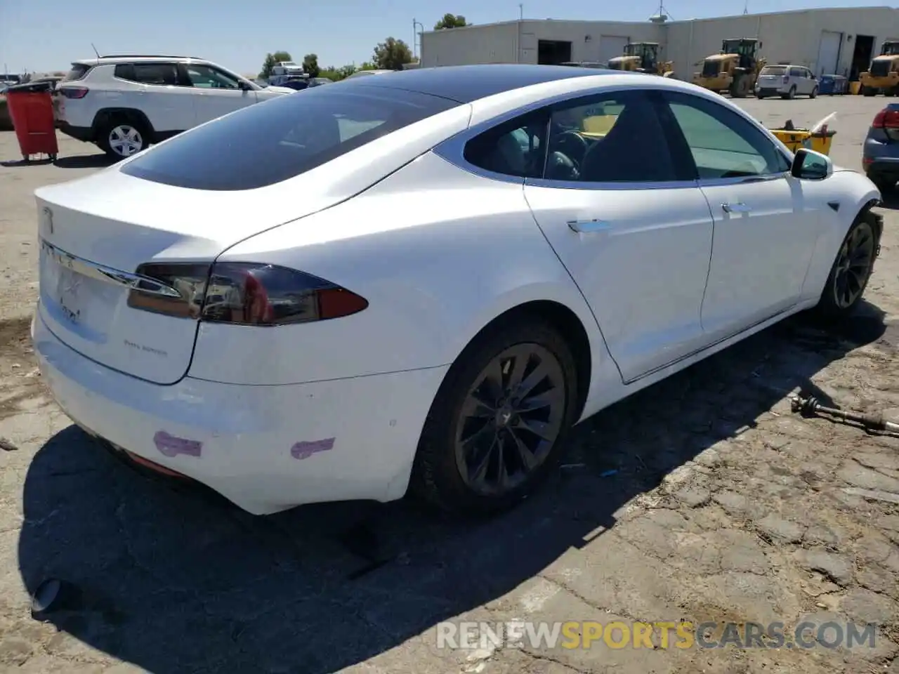 4 Photograph of a damaged car 5YJSA1E20KF334510 TESLA MODEL S 2019