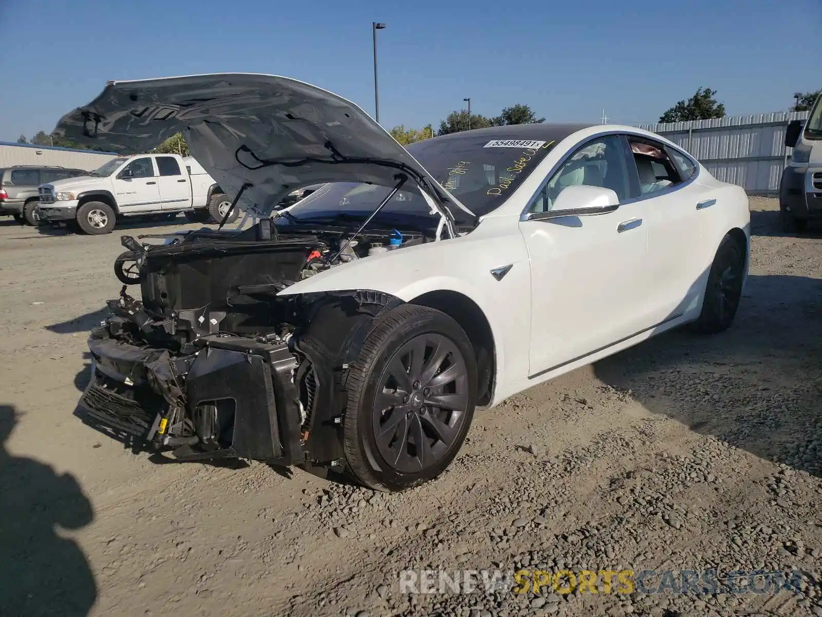 2 Photograph of a damaged car 5YJSA1E20KF334524 TESLA MODEL S 2019