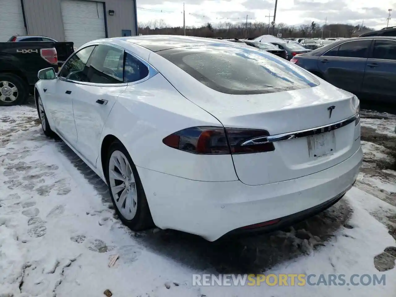 3 Photograph of a damaged car 5YJSA1E20KF339769 TESLA MODEL S 2019