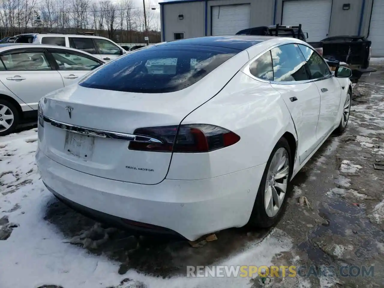 4 Photograph of a damaged car 5YJSA1E20KF339769 TESLA MODEL S 2019