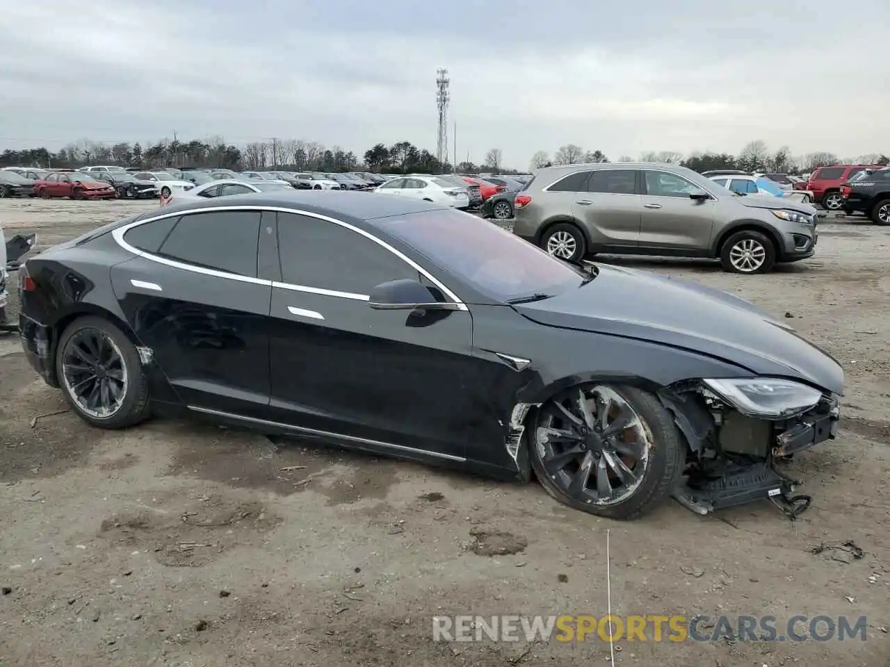 4 Photograph of a damaged car 5YJSA1E20KF339870 TESLA MODEL S 2019