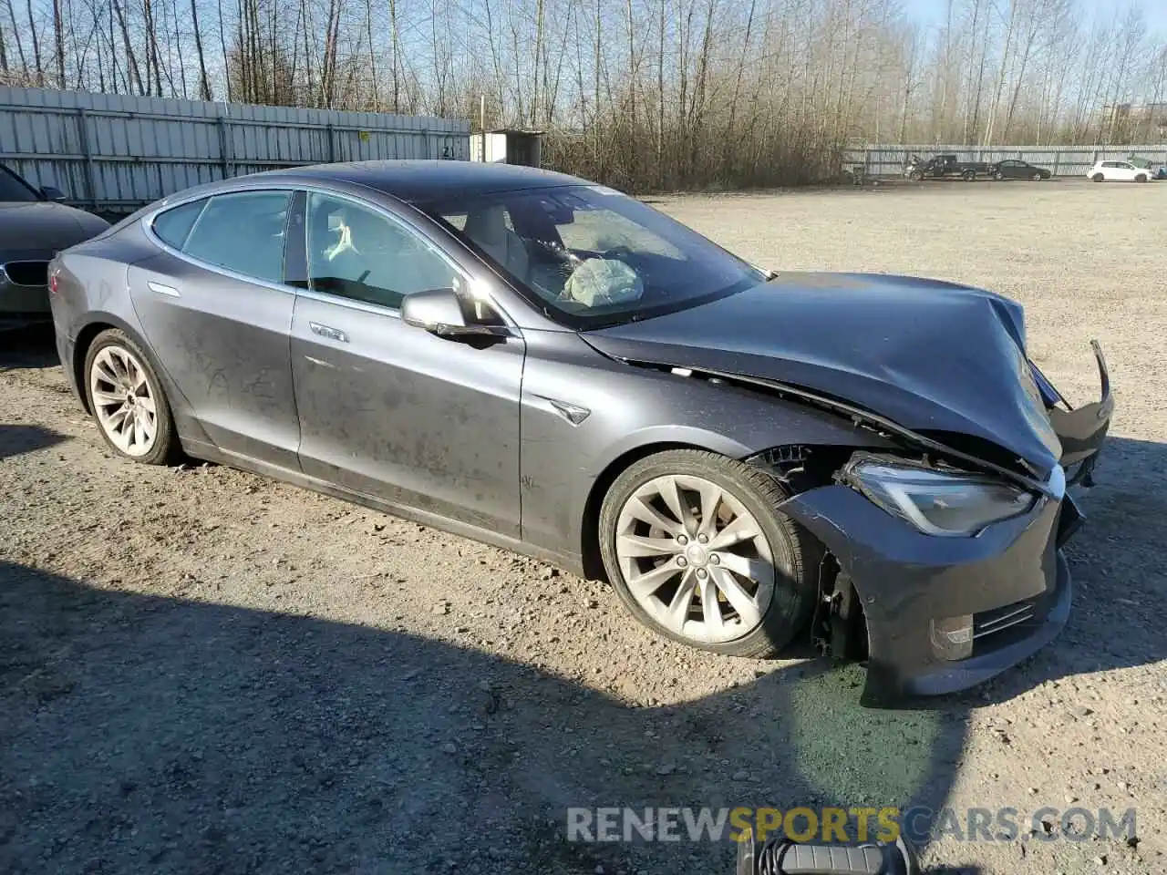 4 Photograph of a damaged car 5YJSA1E20KF347810 TESLA MODEL S 2019