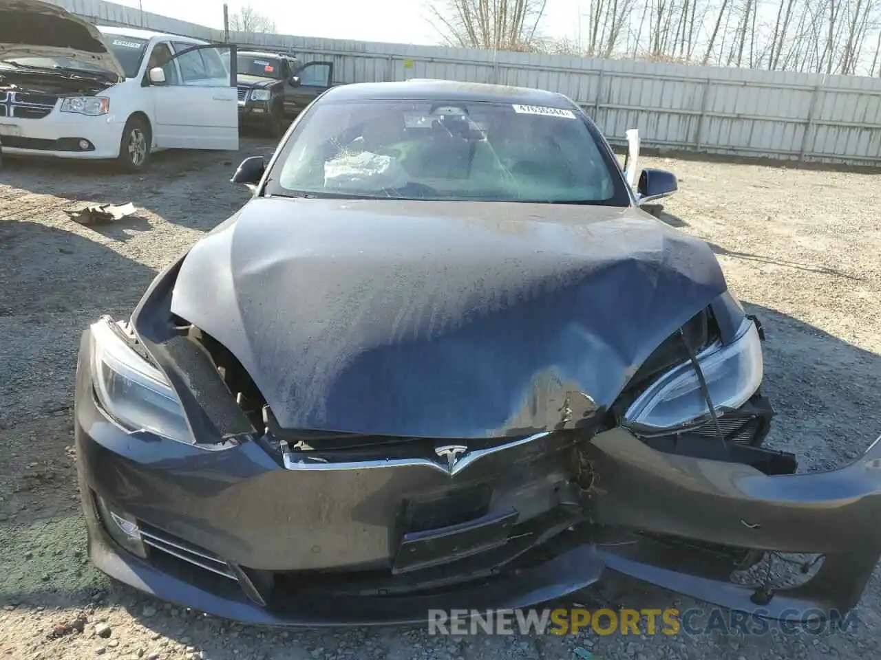 5 Photograph of a damaged car 5YJSA1E20KF347810 TESLA MODEL S 2019