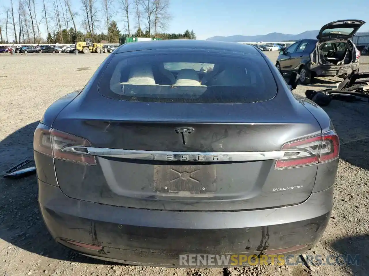 6 Photograph of a damaged car 5YJSA1E20KF347810 TESLA MODEL S 2019