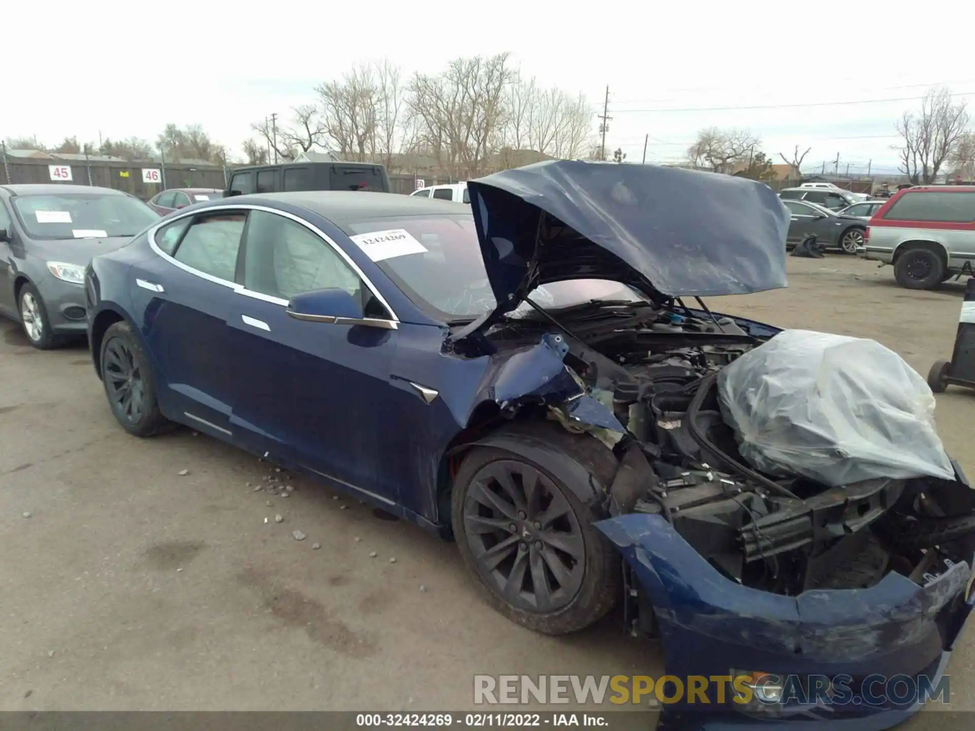 1 Photograph of a damaged car 5YJSA1E21KF299802 TESLA MODEL S 2019