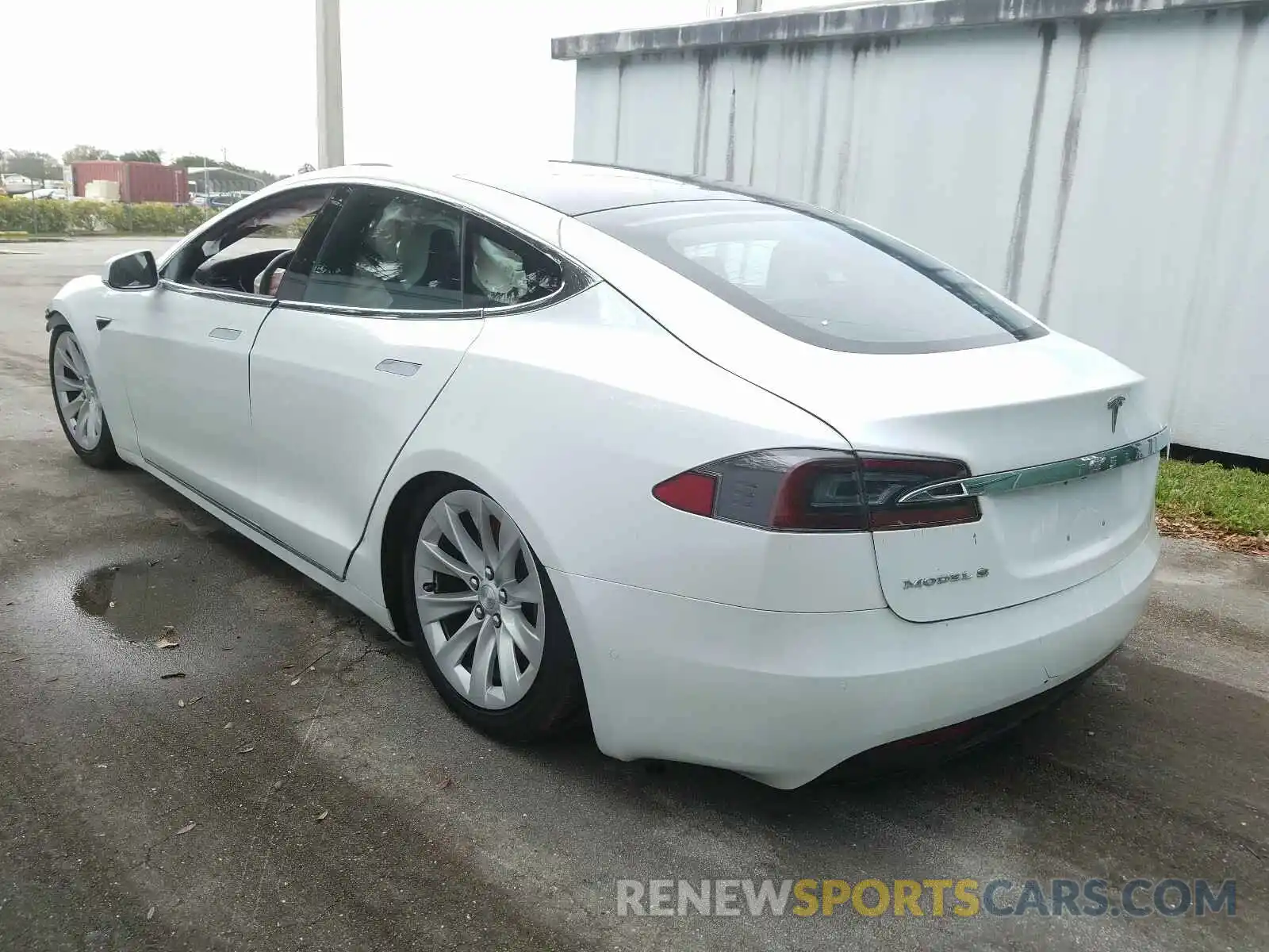 3 Photograph of a damaged car 5YJSA1E21KF305713 TESLA MODEL S 2019