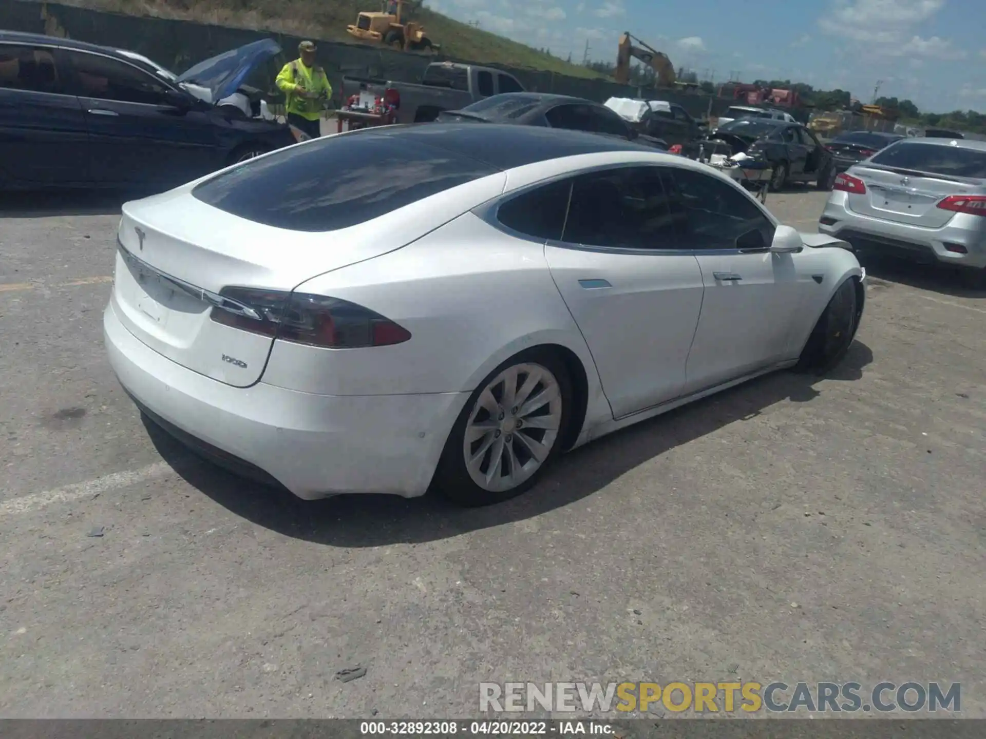 4 Фотография поврежденного автомобиля 5YJSA1E21KF306067 TESLA MODEL S 2019