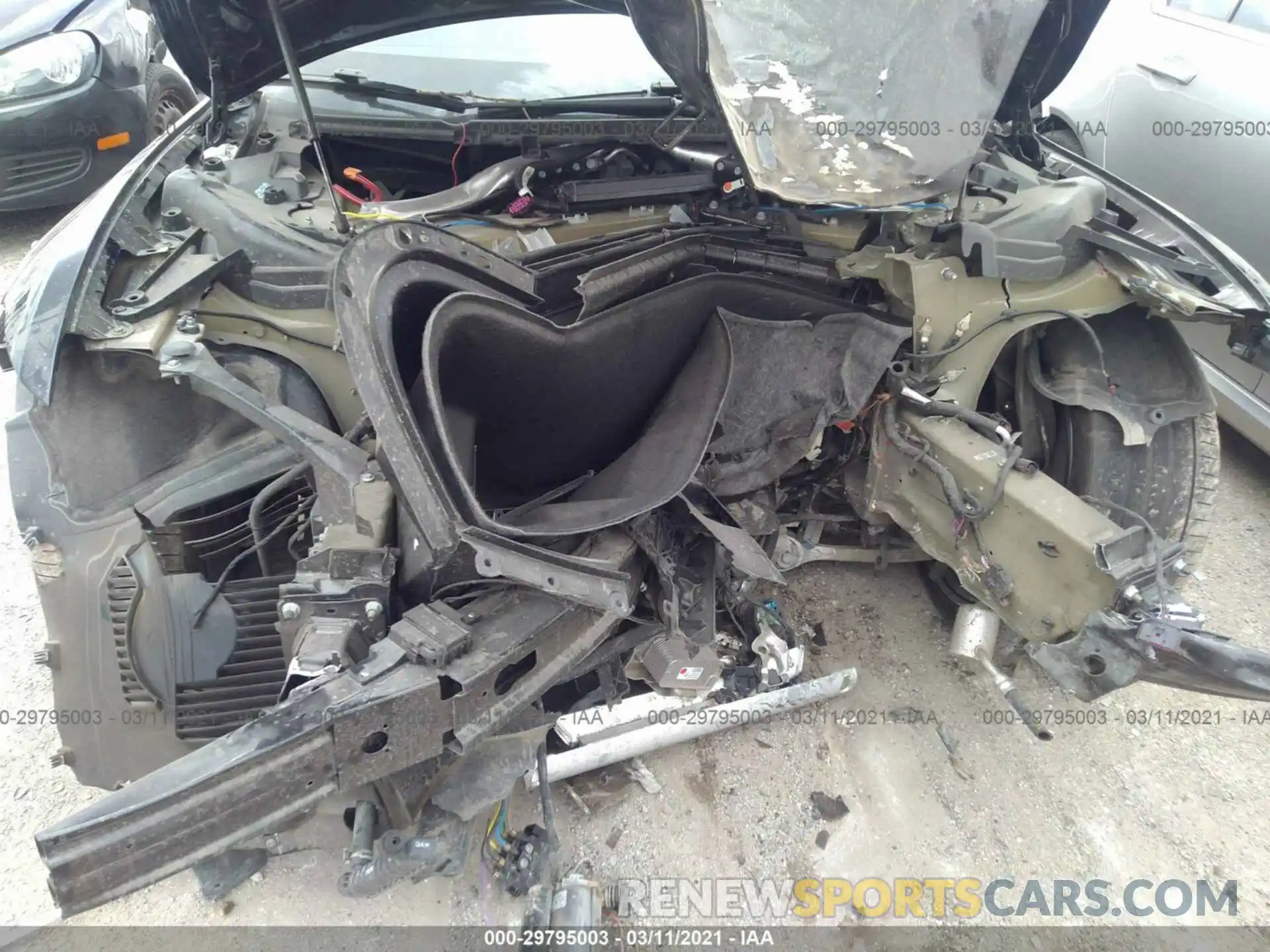 10 Photograph of a damaged car 5YJSA1E21KF311690 TESLA MODEL S 2019