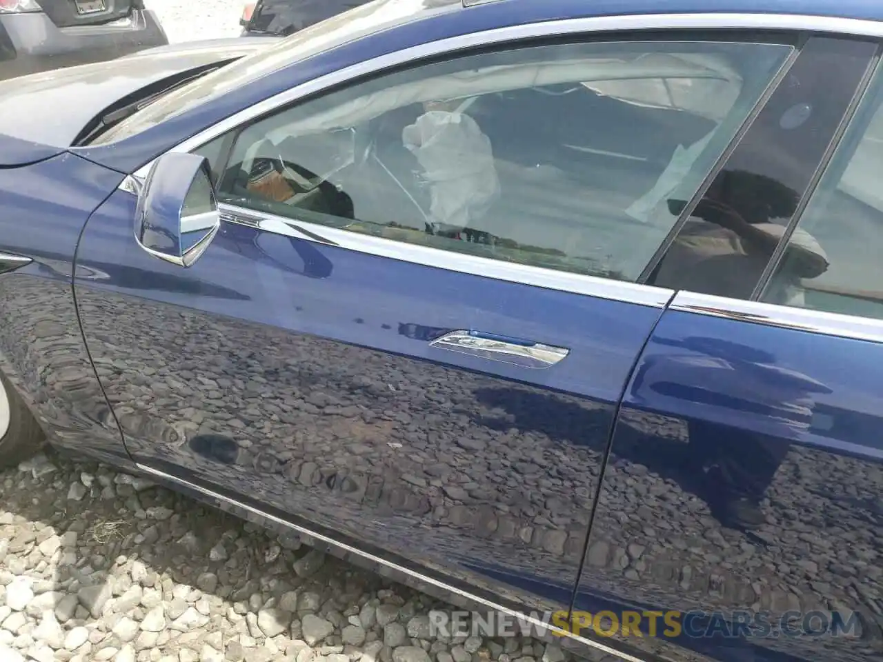 5 Photograph of a damaged car 5YJSA1E21KF332524 TESLA MODEL S 2019