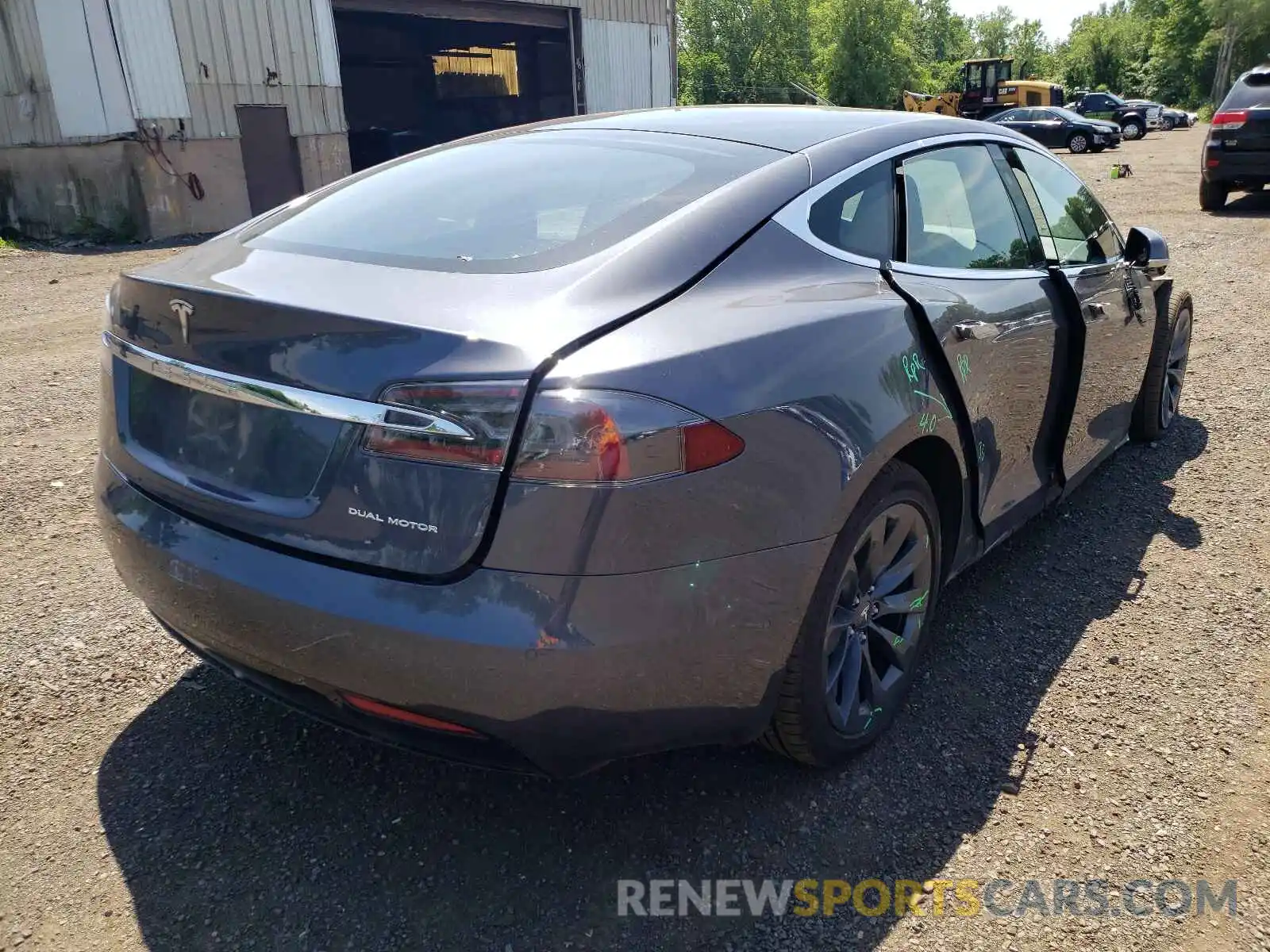 4 Photograph of a damaged car 5YJSA1E21KF337142 TESLA MODEL S 2019