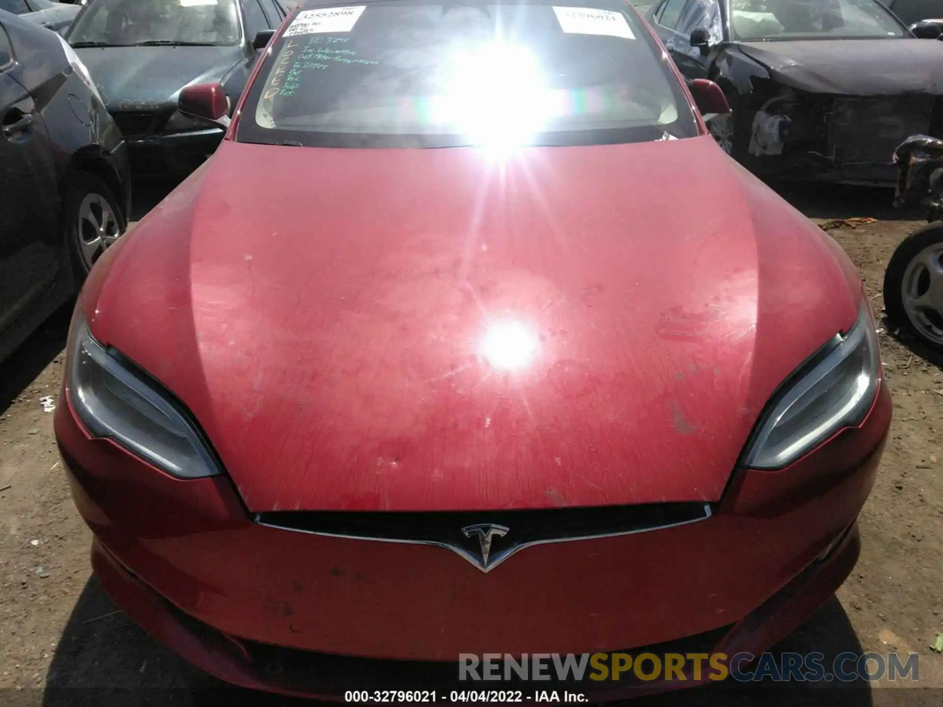 10 Photograph of a damaged car 5YJSA1E22KF307776 TESLA MODEL S 2019