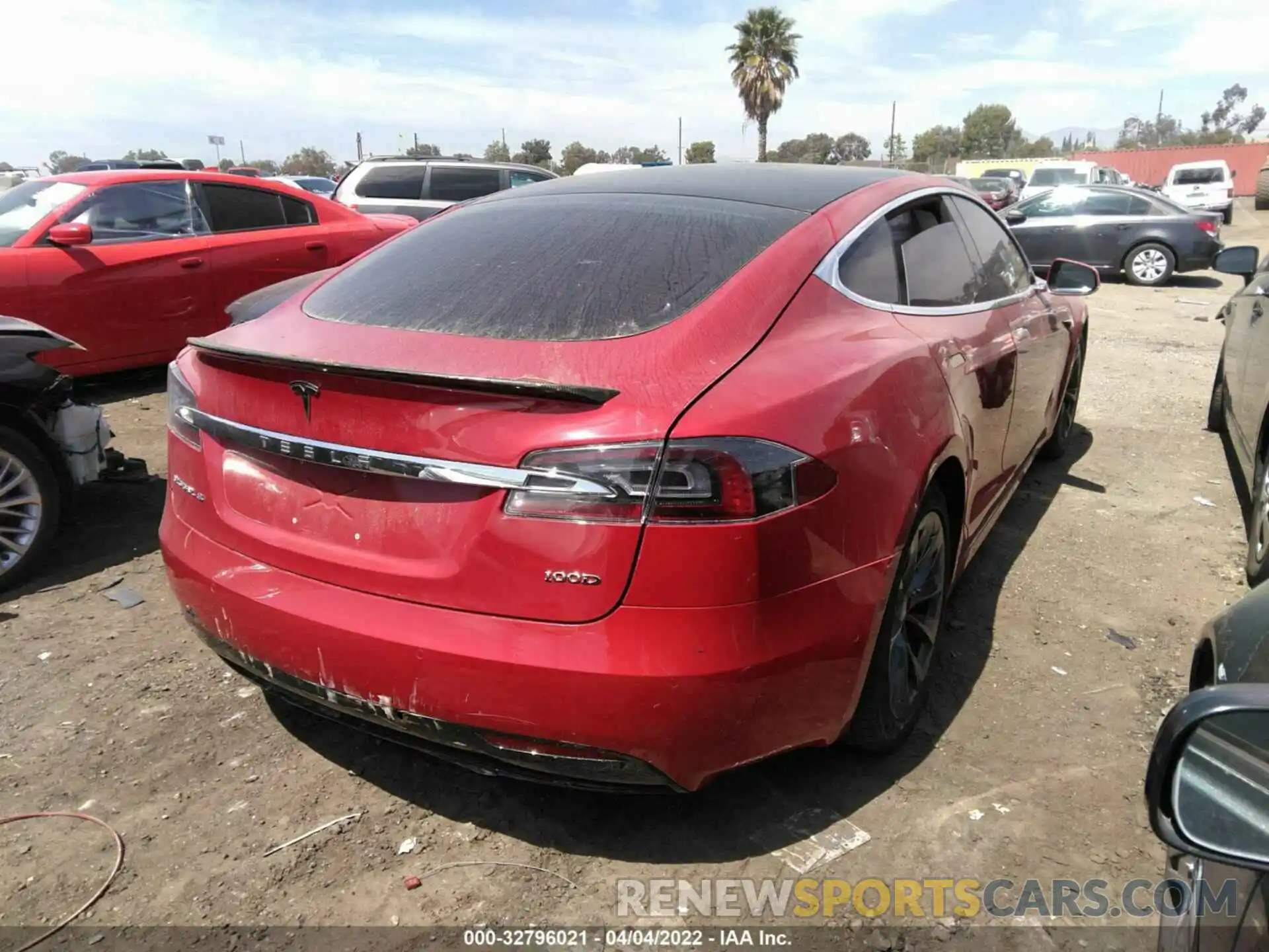 4 Photograph of a damaged car 5YJSA1E22KF307776 TESLA MODEL S 2019