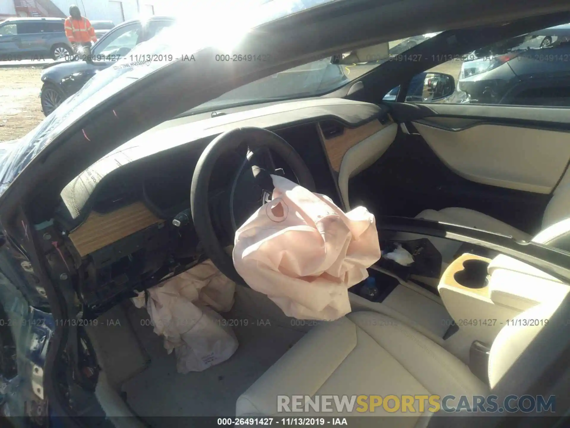 5 Photograph of a damaged car 5YJSA1E23KF337224 TESLA MODEL S 2019