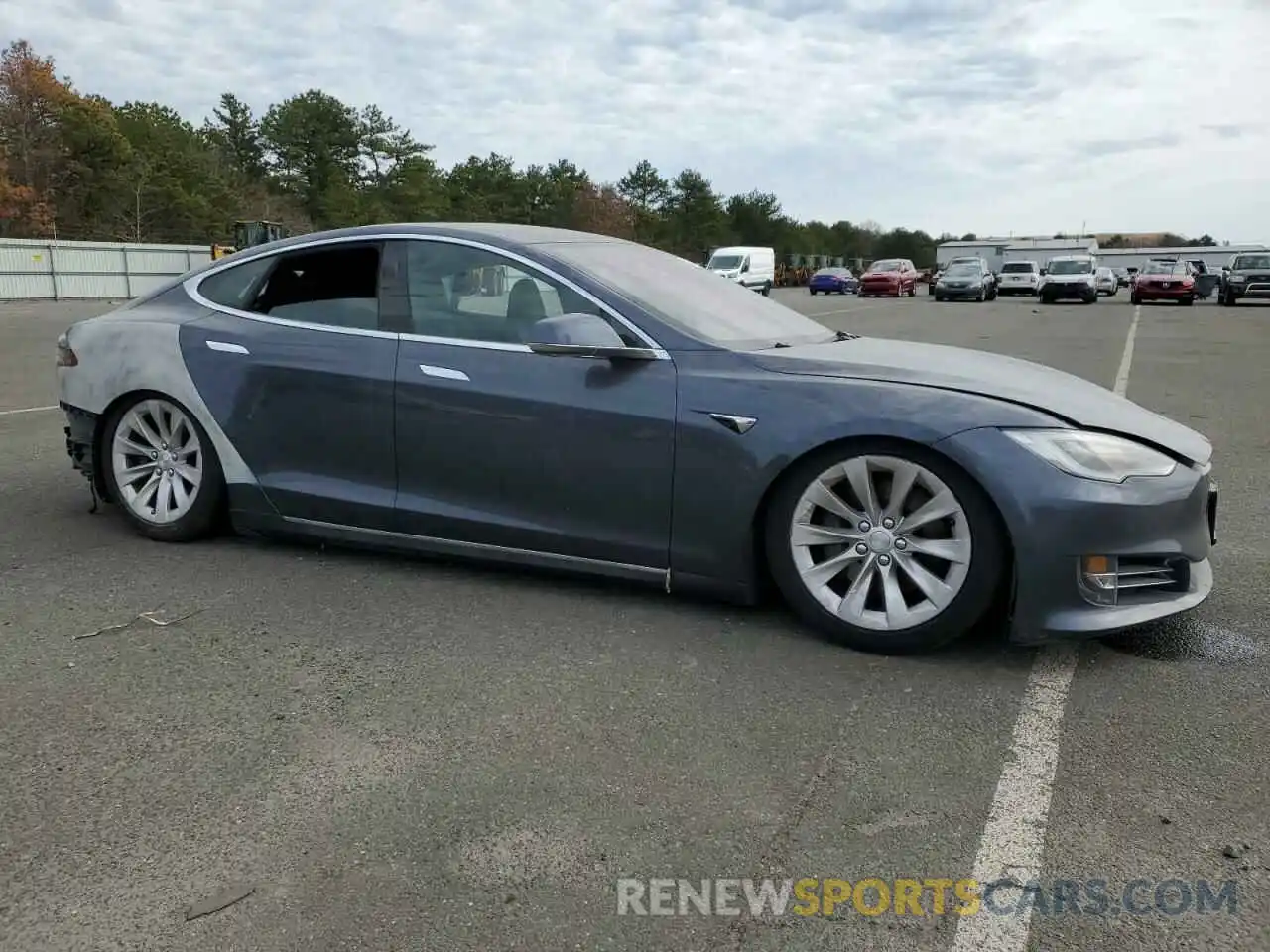 4 Photograph of a damaged car 5YJSA1E23KF342830 TESLA MODEL S 2019