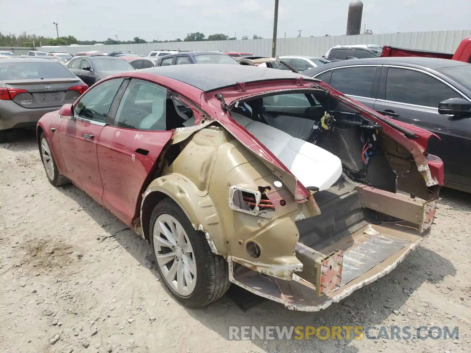 3 Photograph of a damaged car 5YJSA1E24KF336955 TESLA MODEL S 2019