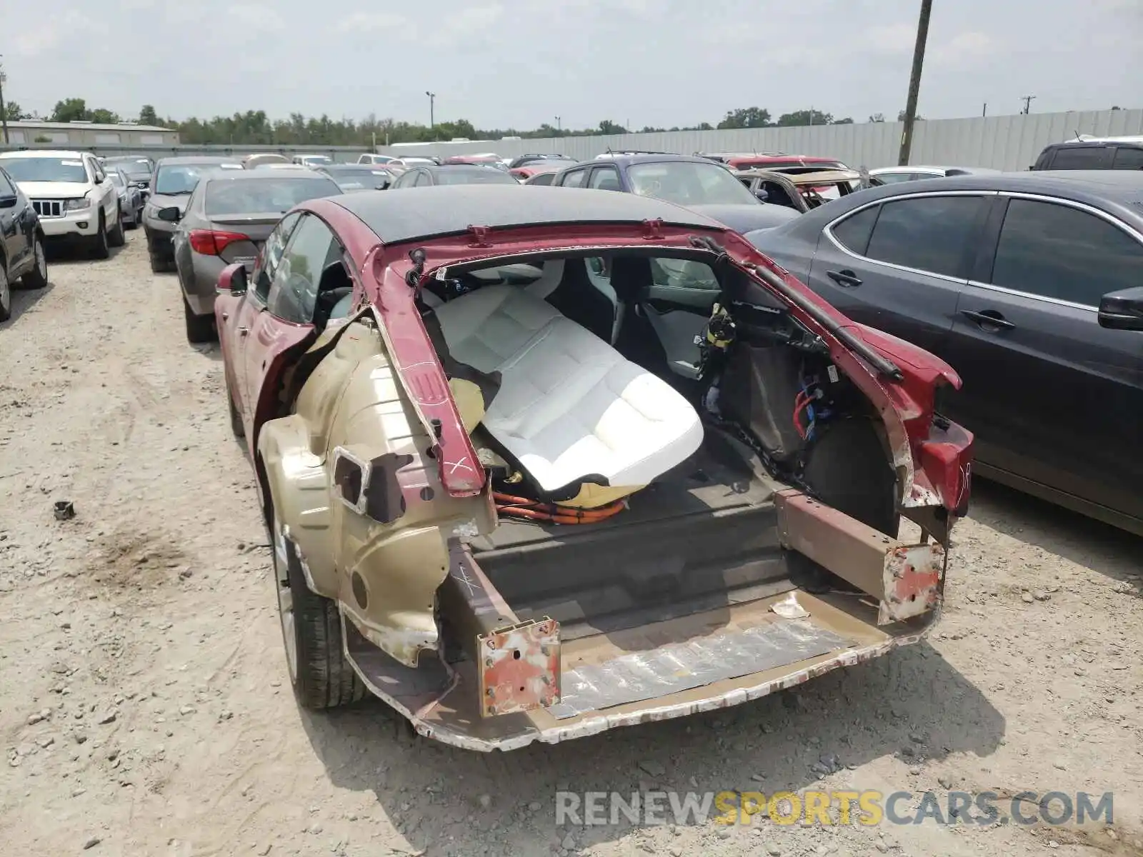 9 Photograph of a damaged car 5YJSA1E24KF336955 TESLA MODEL S 2019