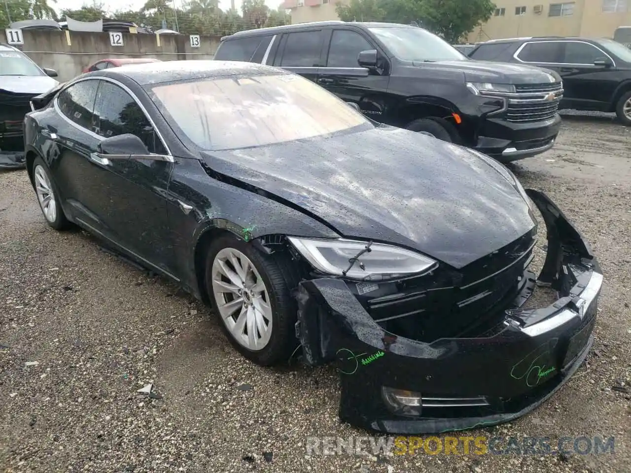 1 Photograph of a damaged car 5YJSA1E24KF337328 TESLA MODEL S 2019