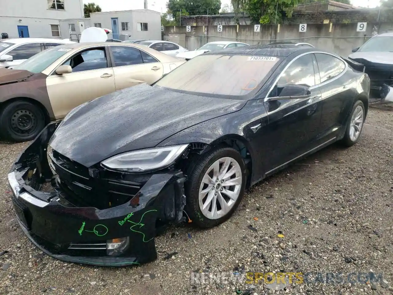 2 Photograph of a damaged car 5YJSA1E24KF337328 TESLA MODEL S 2019