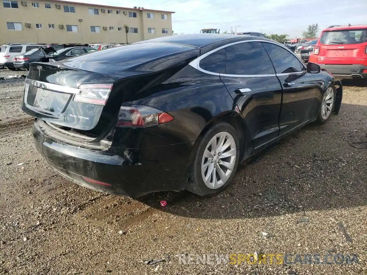 4 Фотография поврежденного автомобиля 5YJSA1E24KF337328 TESLA MODEL S 2019